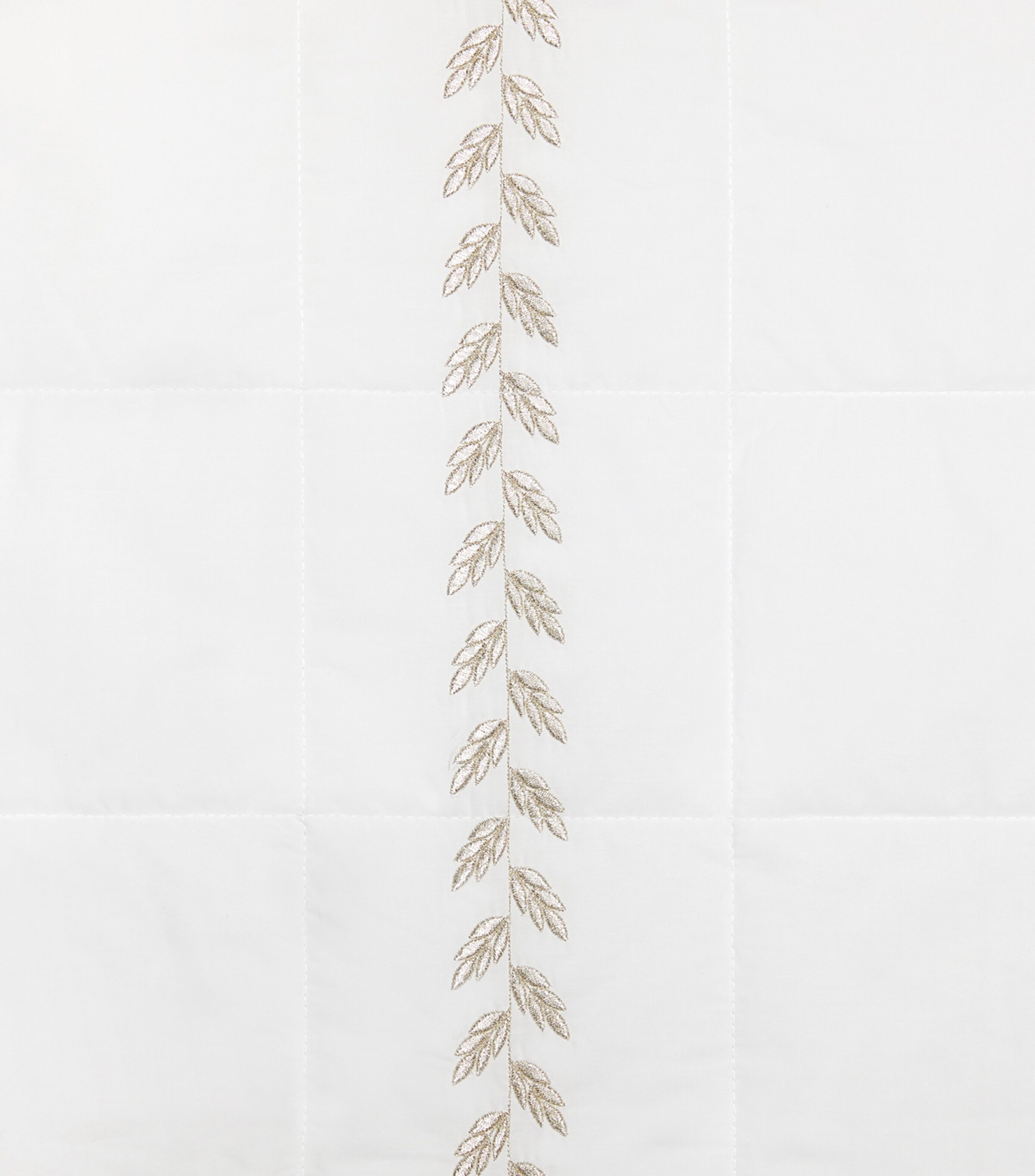 Pratesi Federico King Bedspread (240cm x 260cm) Wht/antique Svr Image 4