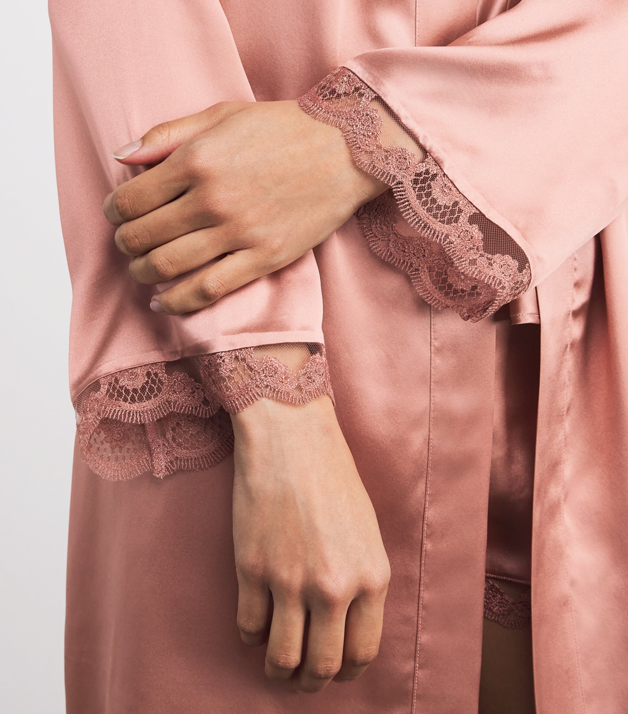 Silk-Blend Love Me Robe 469 SMOKEY PINK Image 5