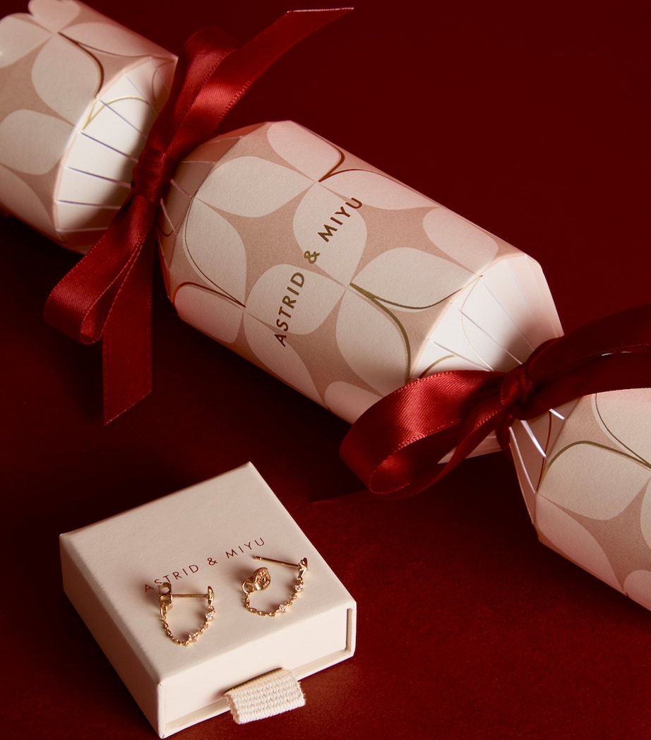 Star Trail Stud Earrings Cracker GOLD Image 3