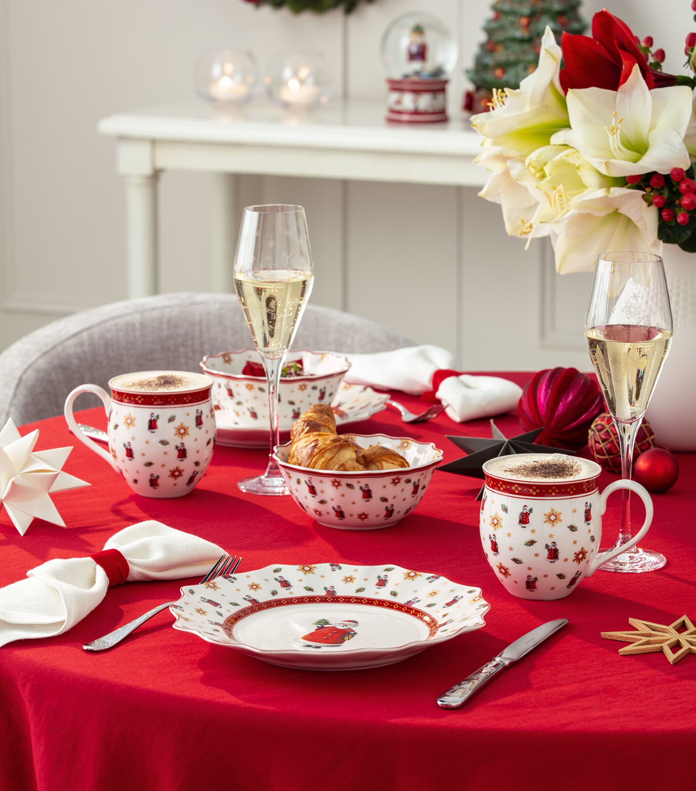 Porcelain Toy's Delight Anniversary Bowls (Set of 4) MULTI Image 10