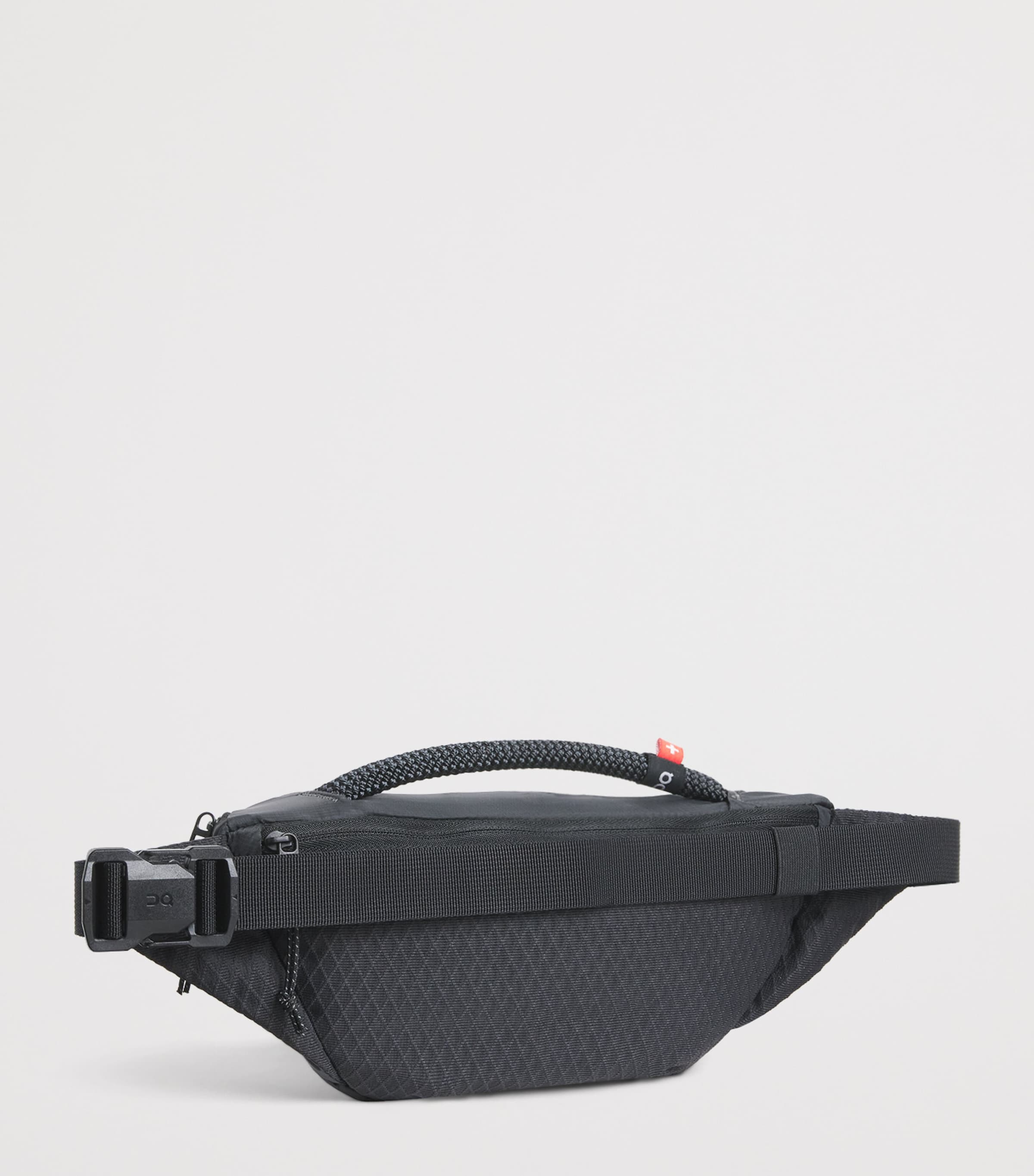 On Womens Waist Pack 2L Lite Belt Bag Magnet Image 3