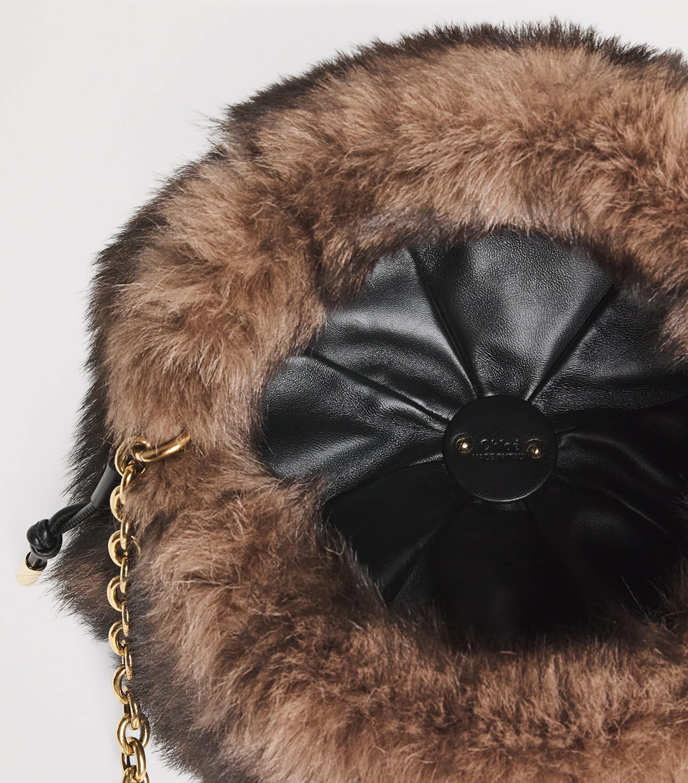 Chloé Shearling Plissé Shoulder Bag Kohl Brow Image 3
