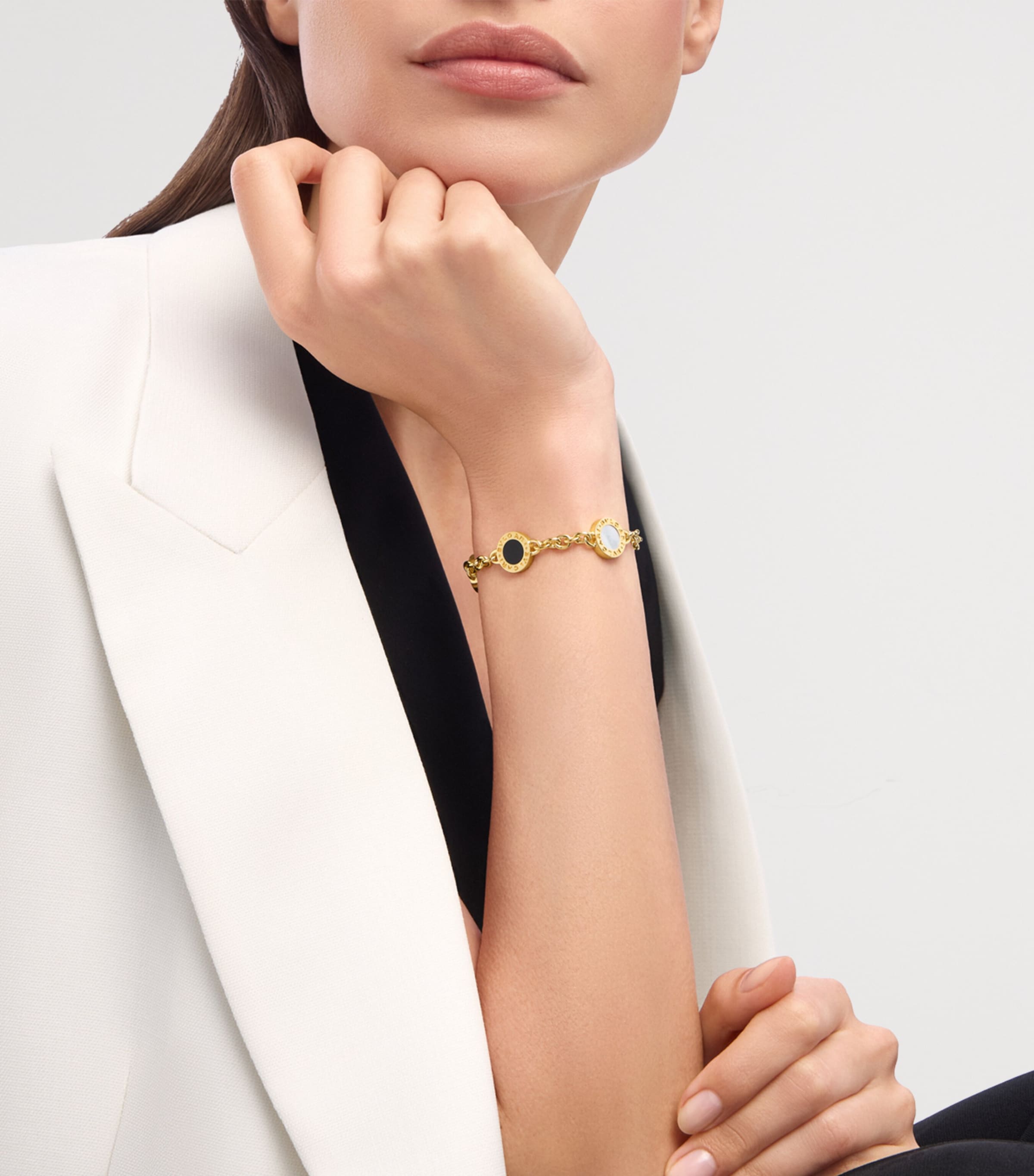 Bvlgari Yellow Gold, Mother-of-Pearl and Onyx Bvlgari Bvlgari Bracelet Gold Image 6