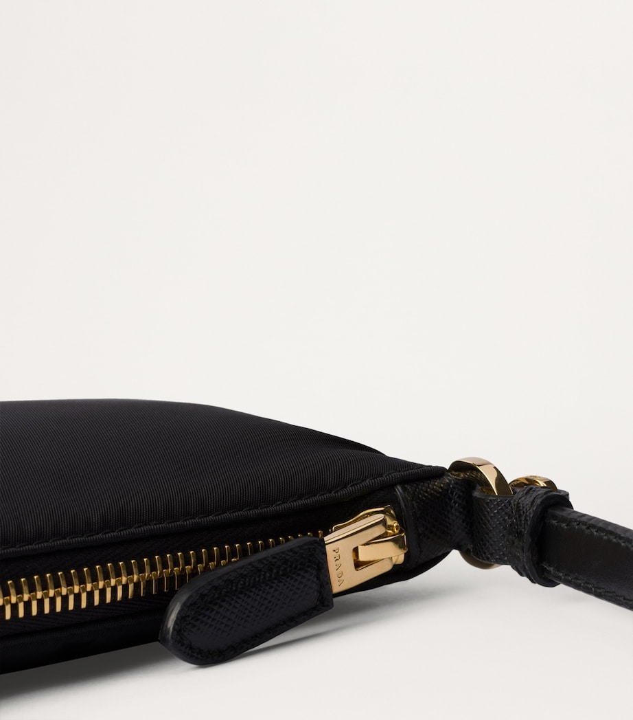 Re-Nylon Shoulder Bag F0002 Image 5