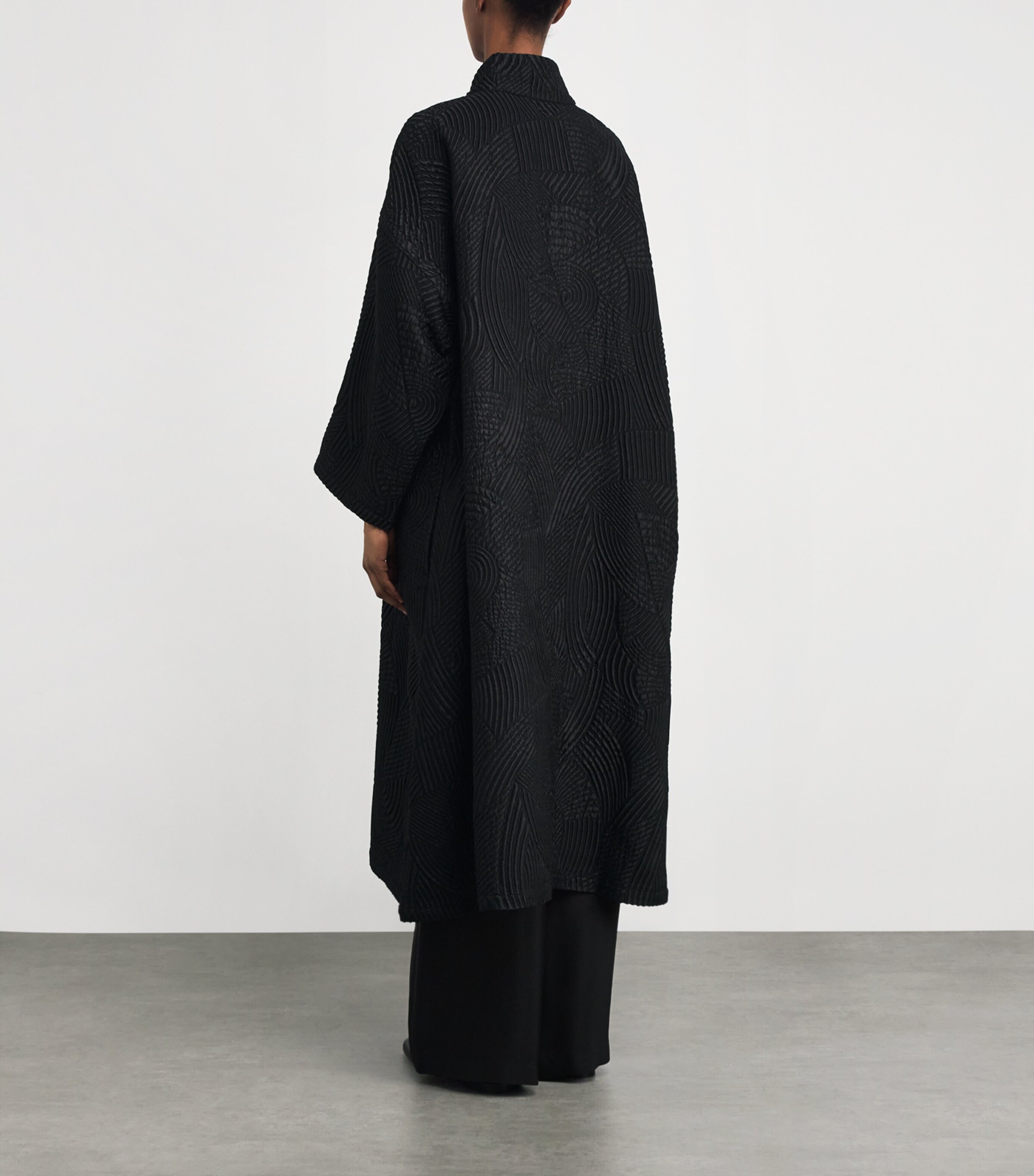 Silk-Wool-Blend Stand-Collar Coat BLACK Image 4
