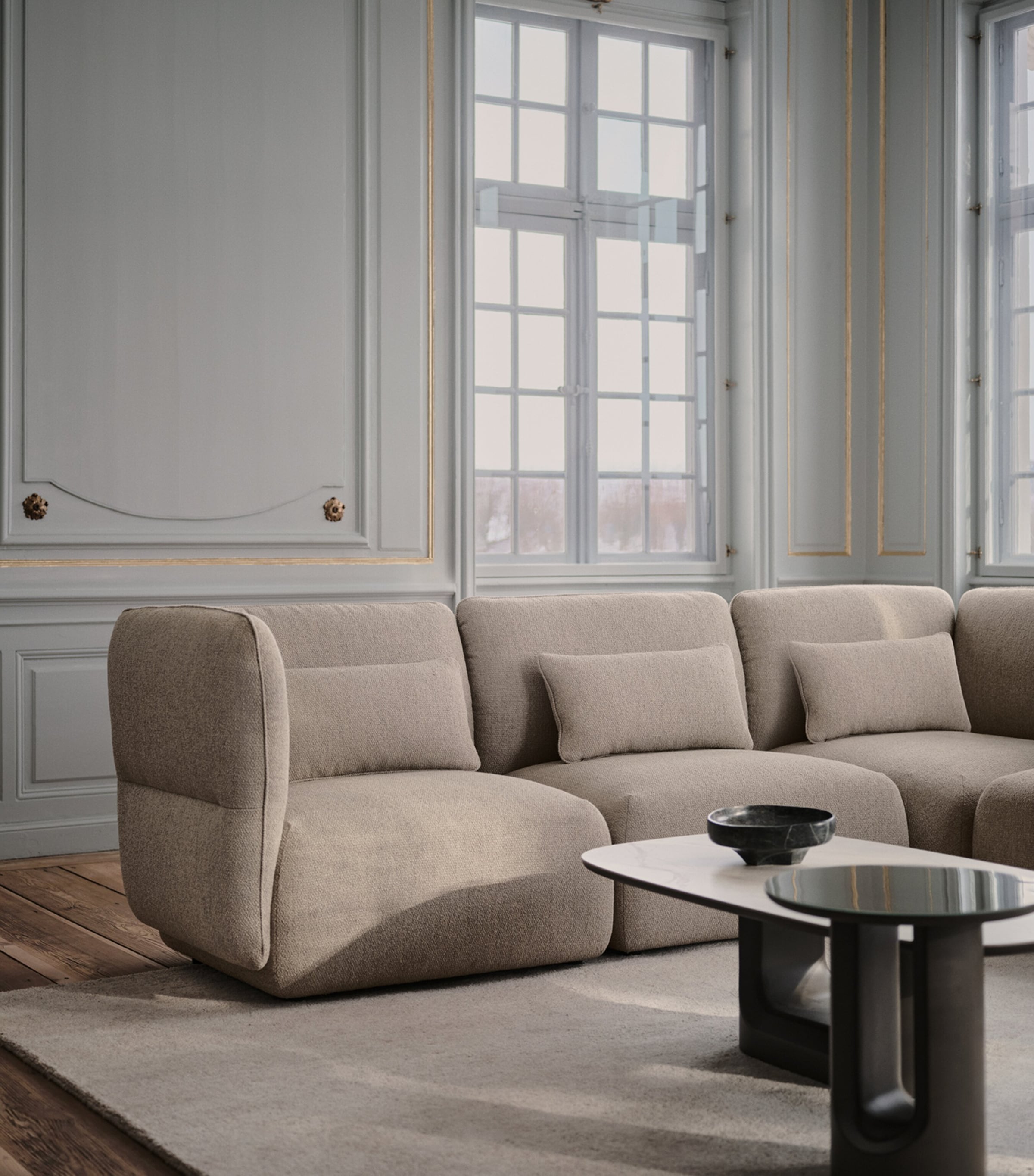 BoConcept Large Paraggi 6-Seater Corner Sofa Beige Image 6