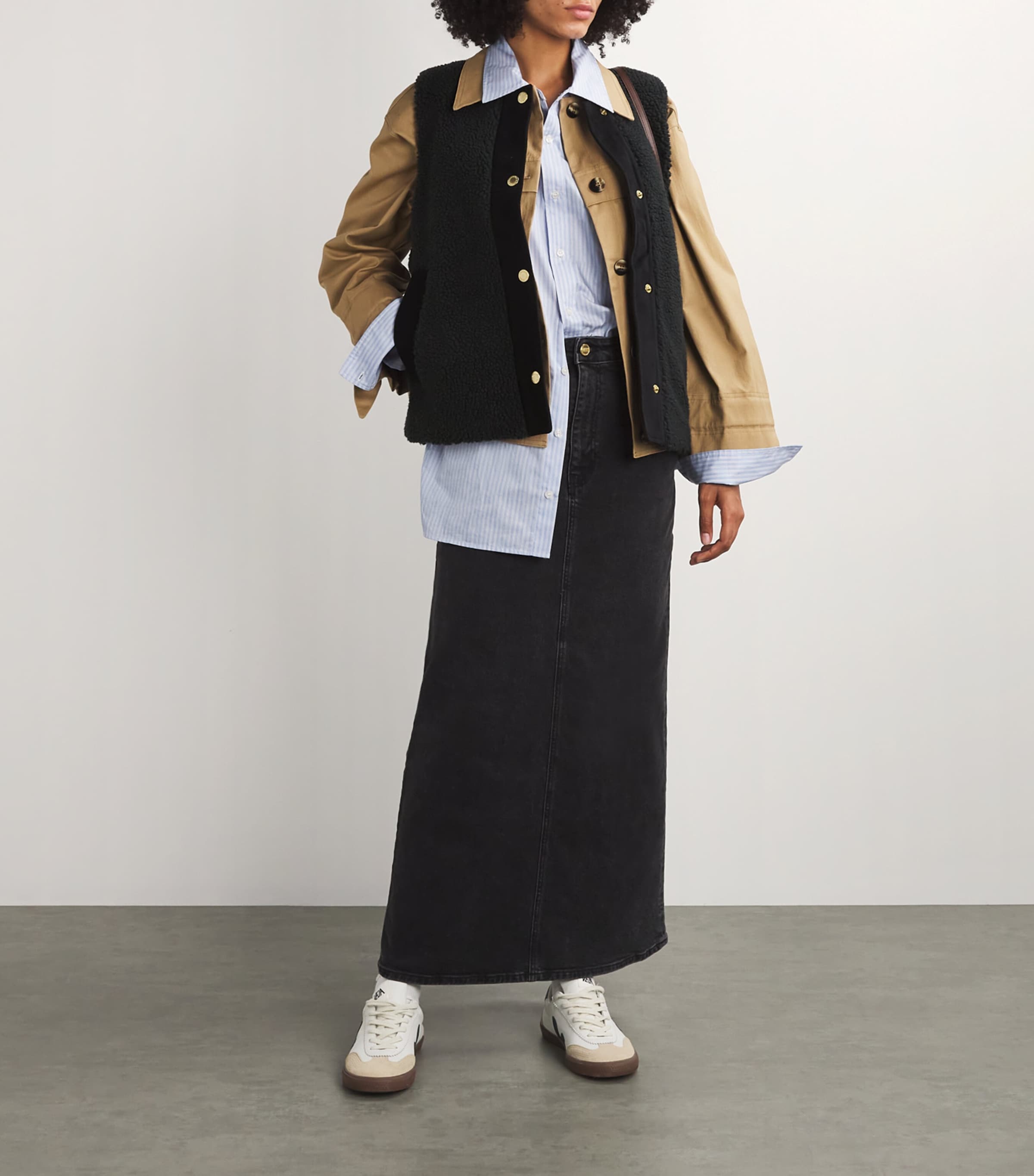 Textured Dulsie Gilet BK11 BLACK/CLASSIC Image 2