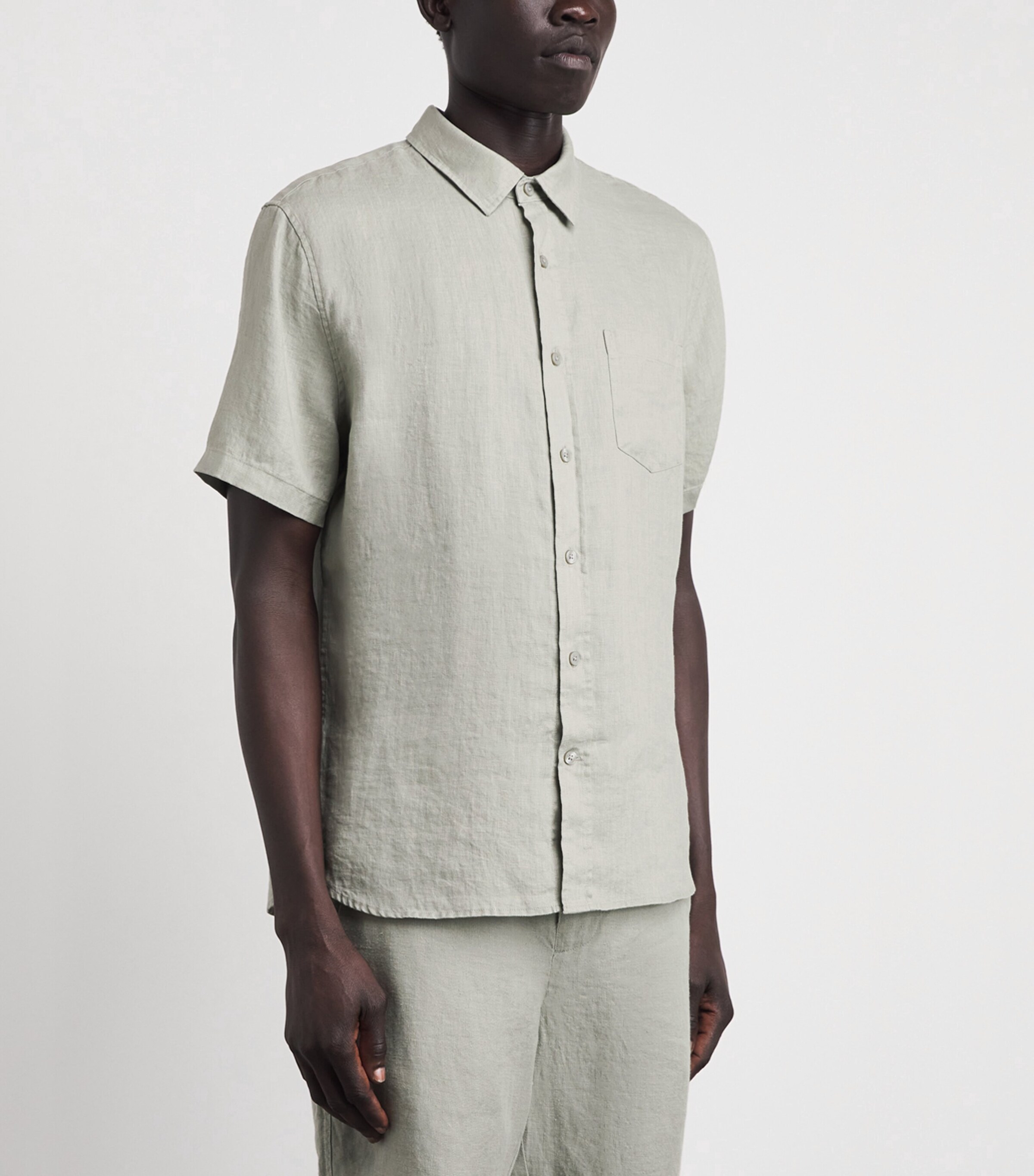 Vince Mens Linen Short-Sleeve Shirt Matcha Image 4