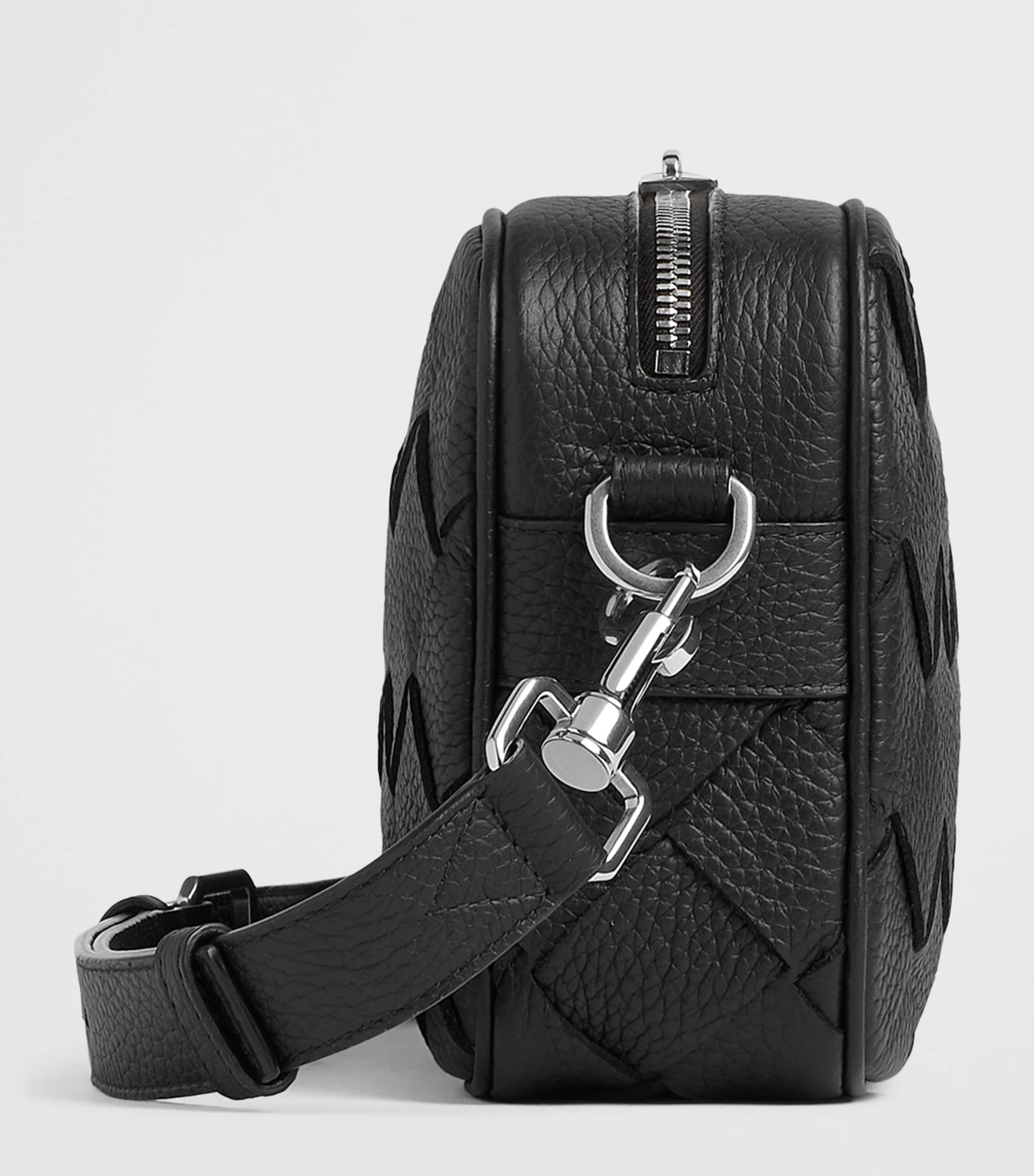 Small Leather Intrecciato Camera Bag 8803 Image 4