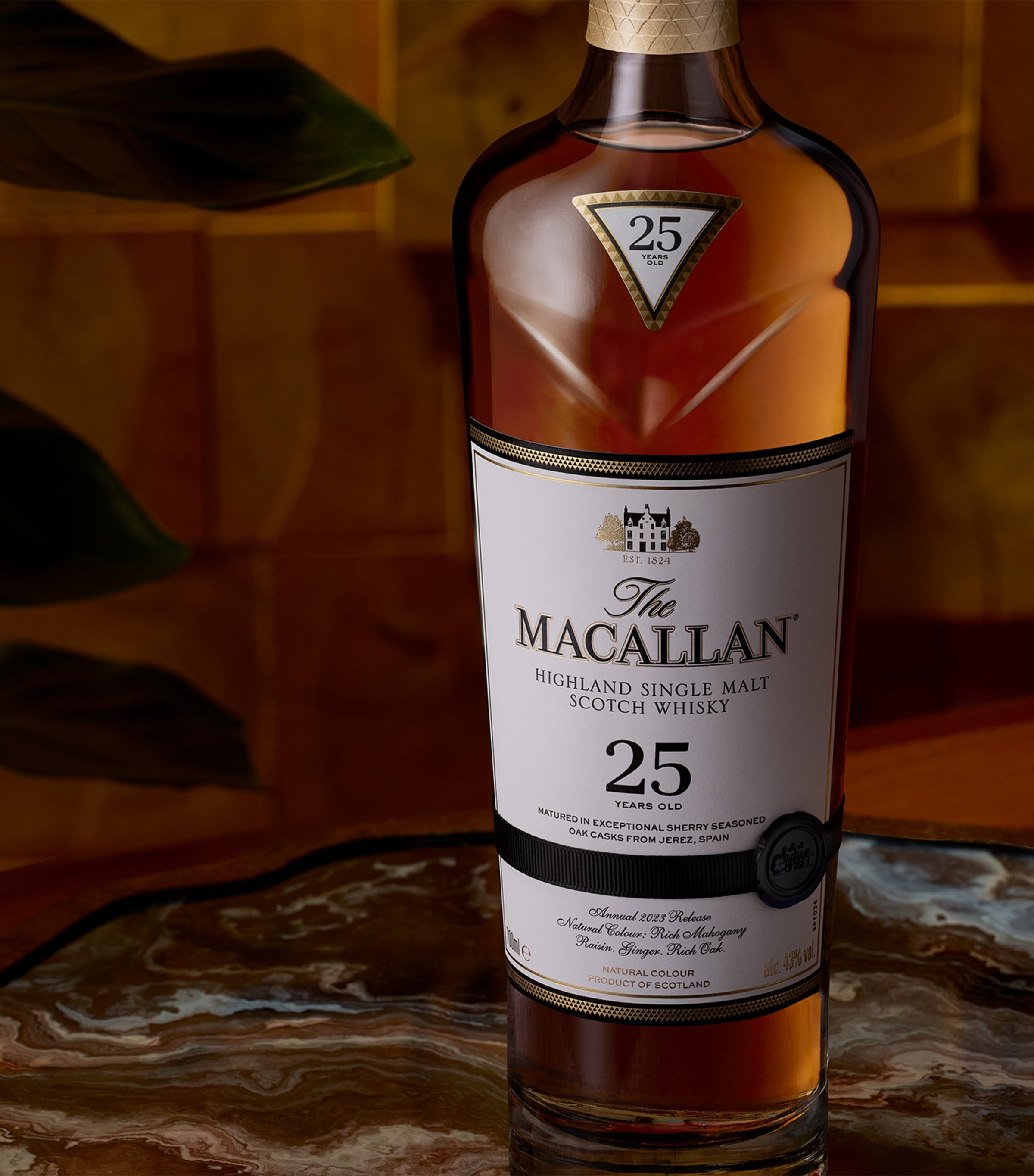 The Macallan 25-Year-Old Sherry Oak Whisky (70cl) | Harrods UK