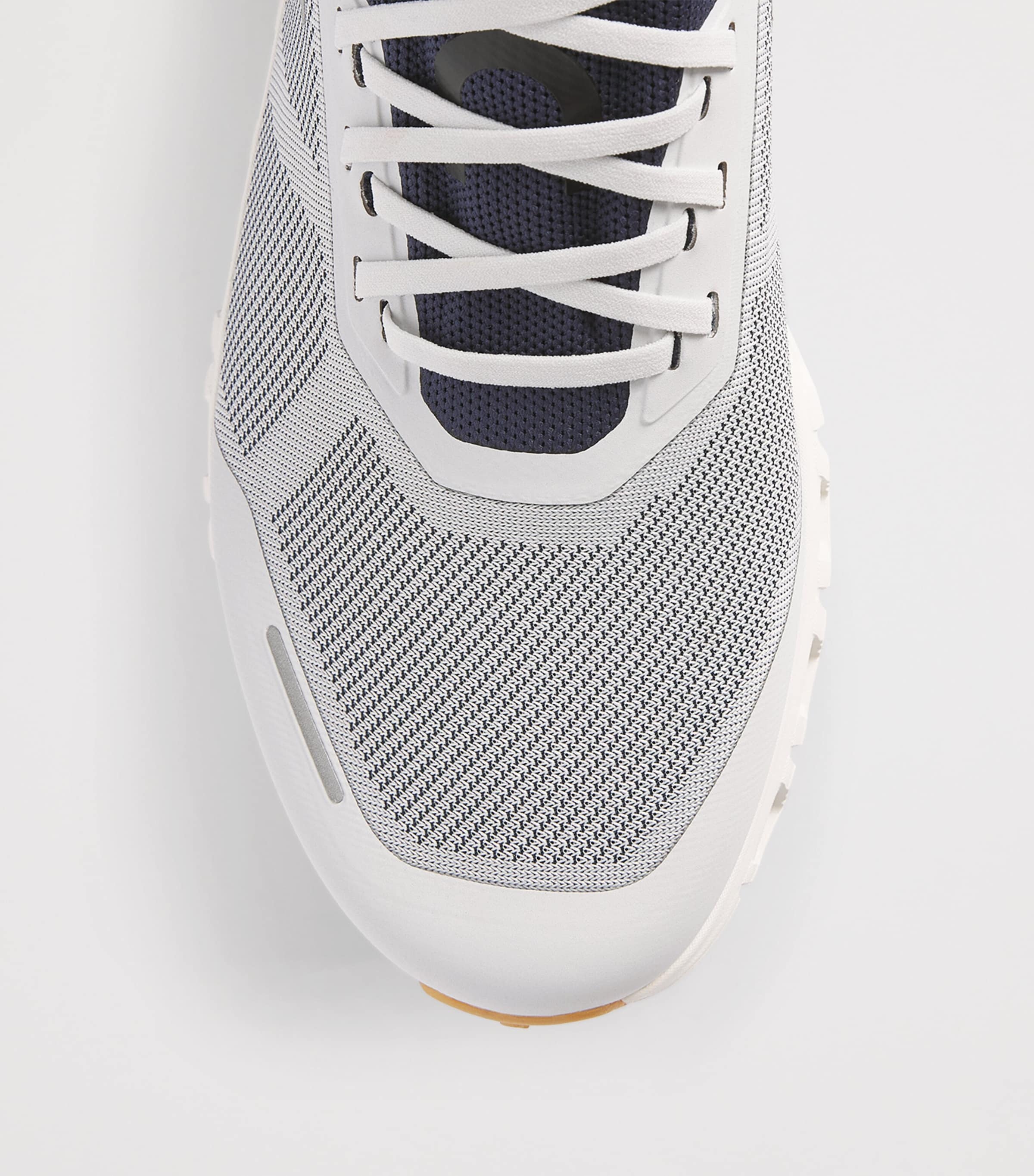 On Mens Cloud 6 Versa Trainers Frost | Midnight Image 6