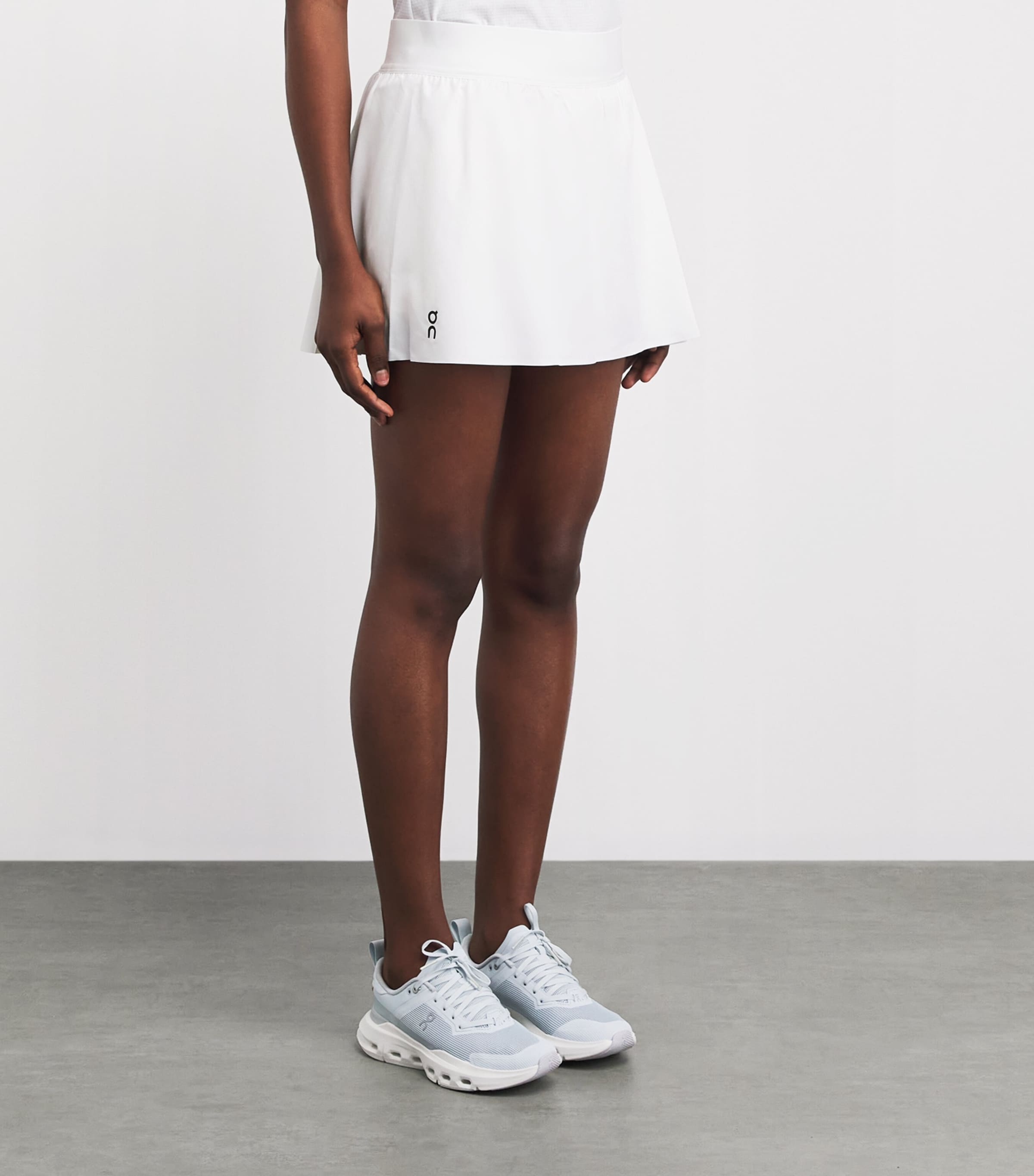 On Womens Pleated Court Tennis Skirt White Image 4