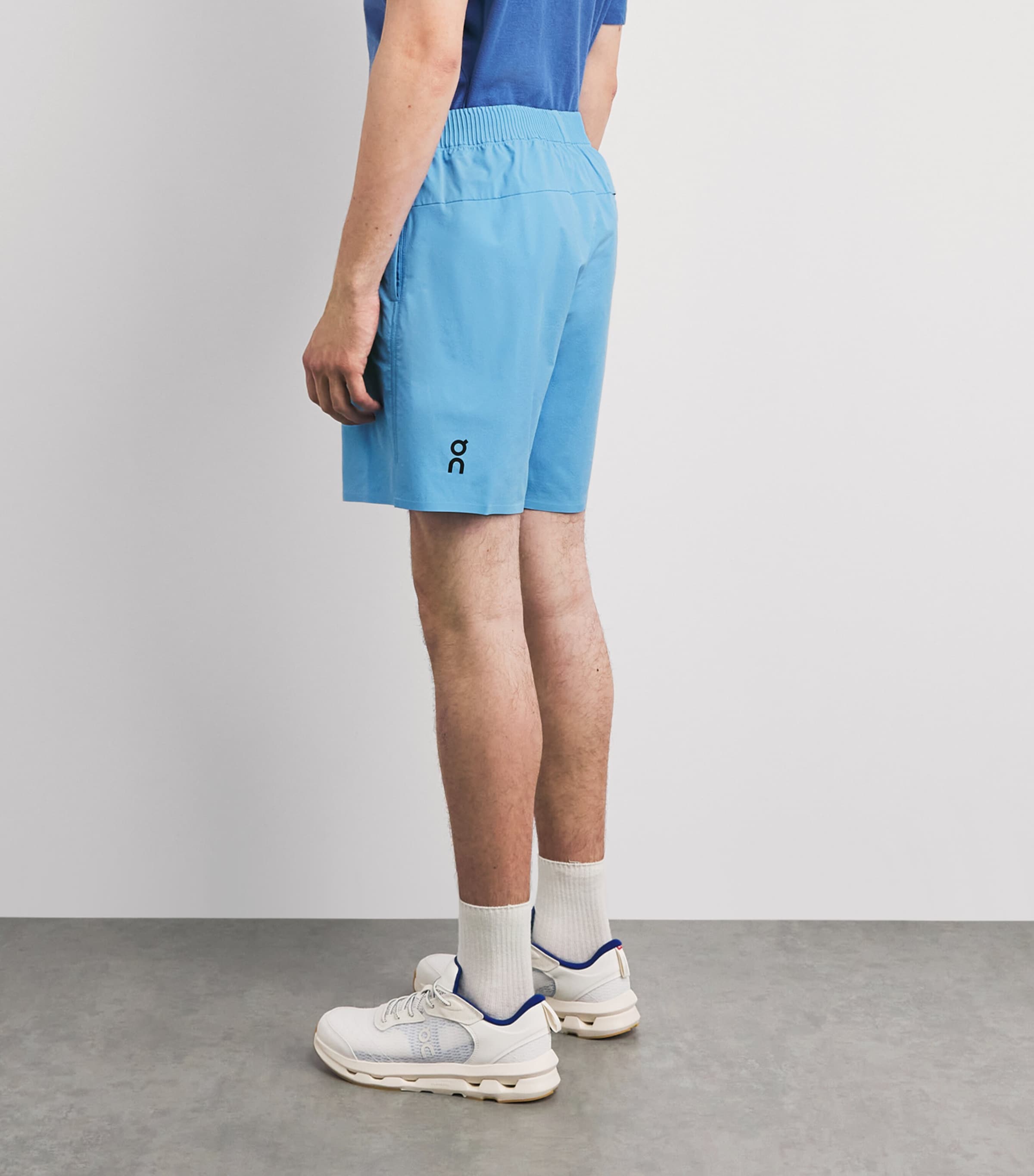 On Mens Focus Shorts Gourami Image 5