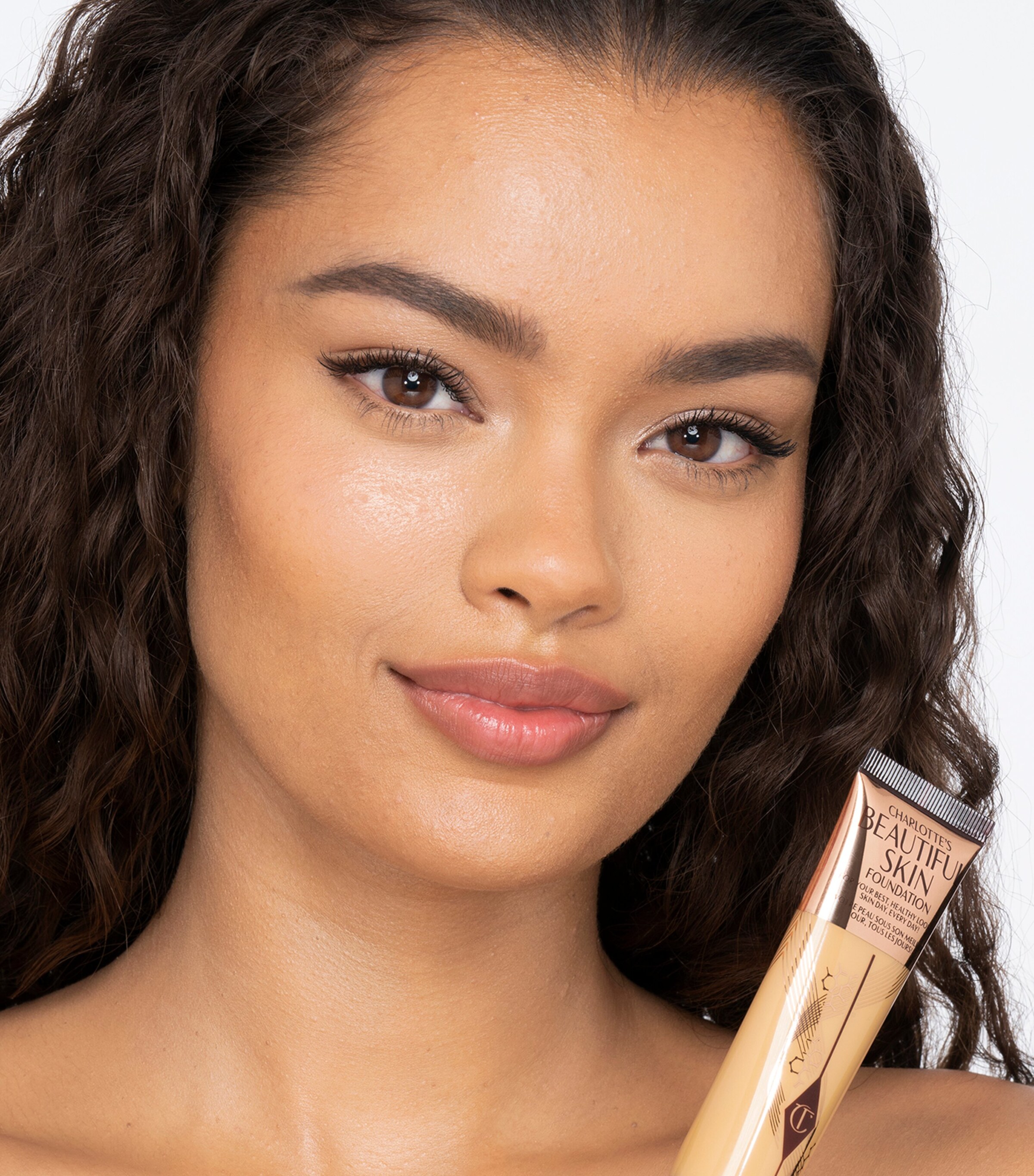 Charlotte Tilbury Charlotte's Beautiful Skin Foundation Neutral Image 4