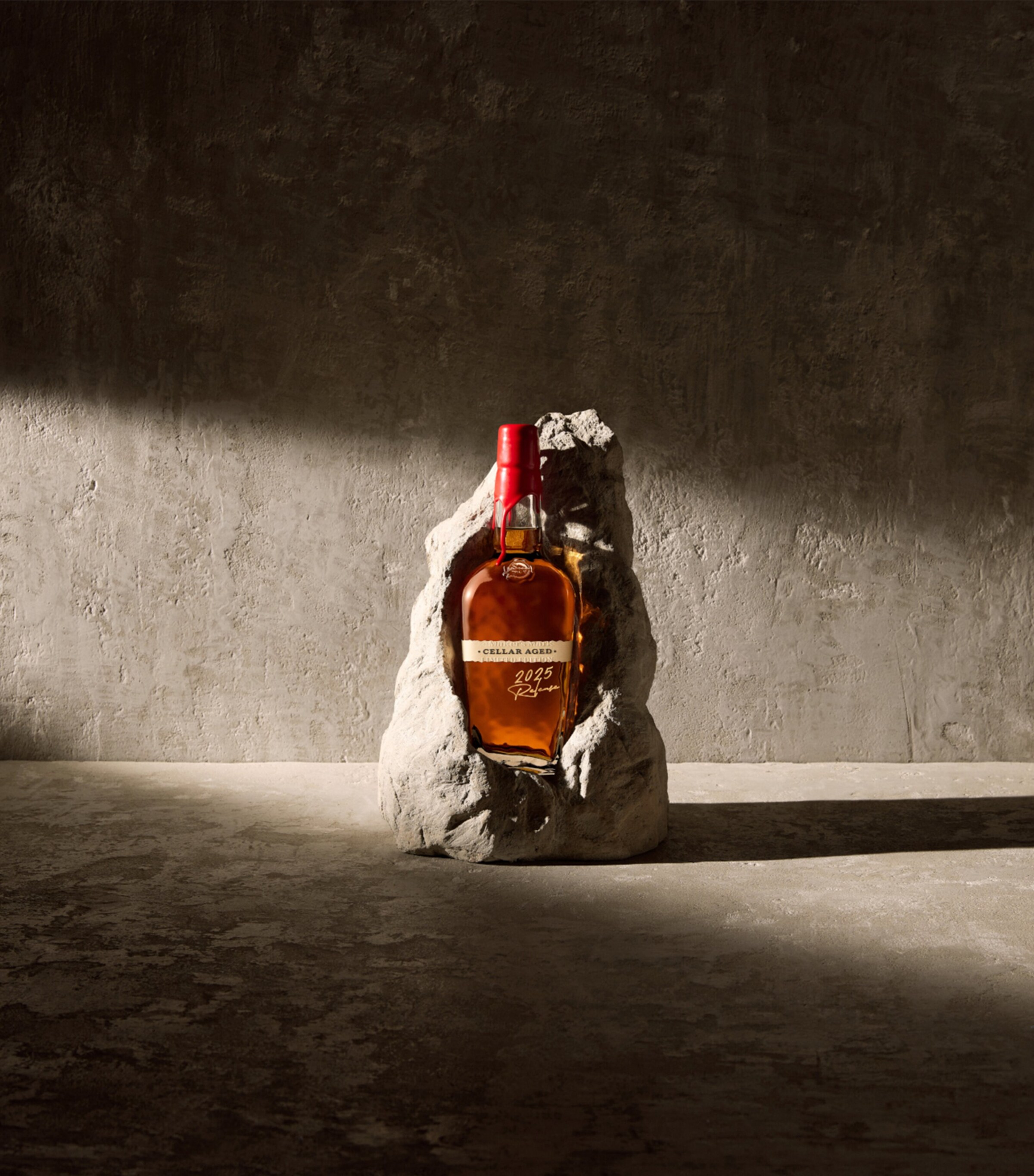 Maker's Mark Cellar Aged Bourbon Whisky (70cl) Image 2