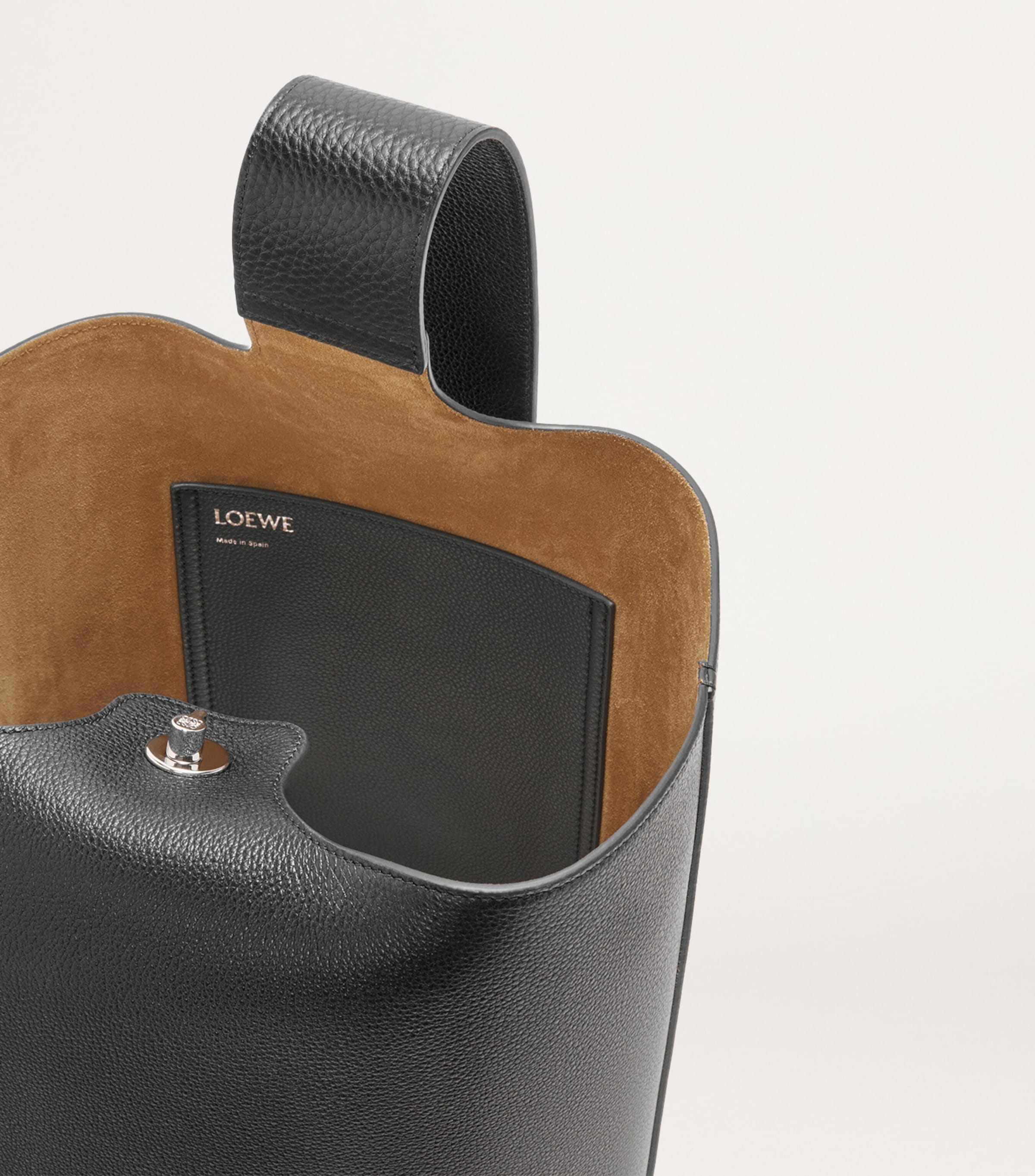 Large Leather Pebble Bucket Bag BLACK Image 5