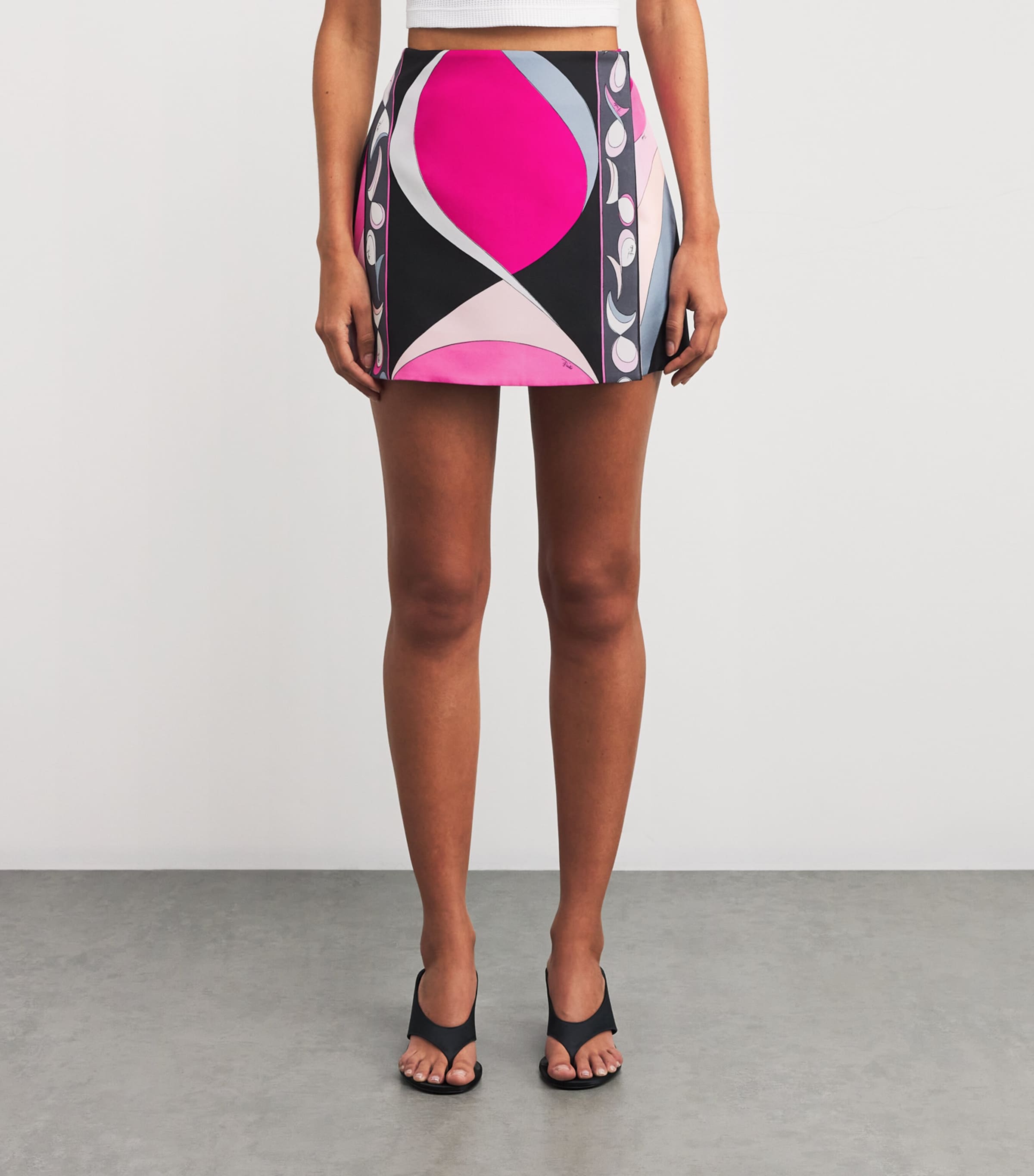PUCCI Womens Silk Pesci Print Mini Skirt Nero/fuxia Image 3