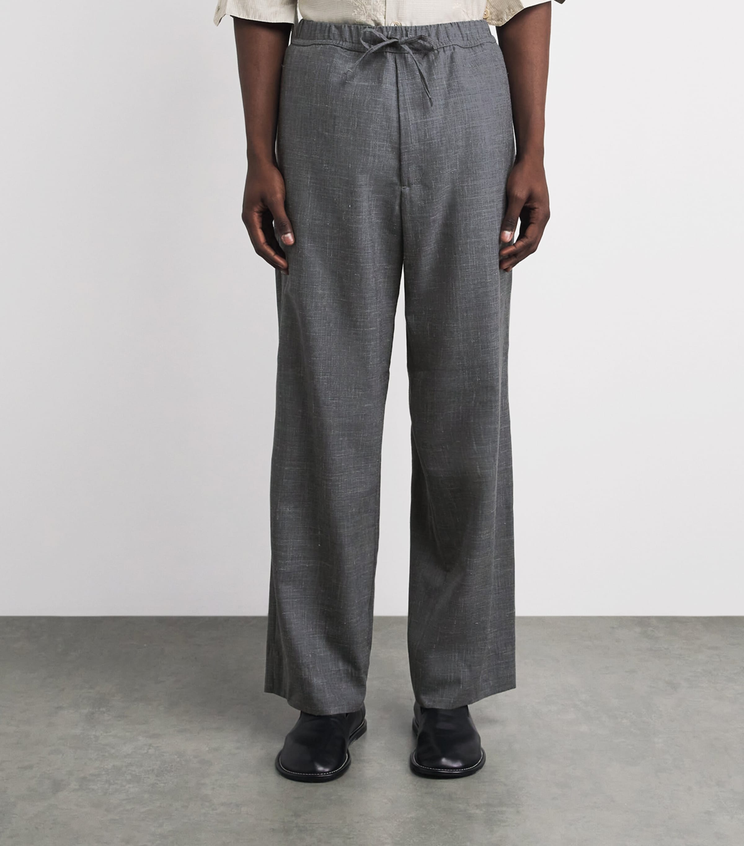 Officine Generale Mens Organic Cotton Drawstring Nilson Trousers Midgrey/ecru Image 4