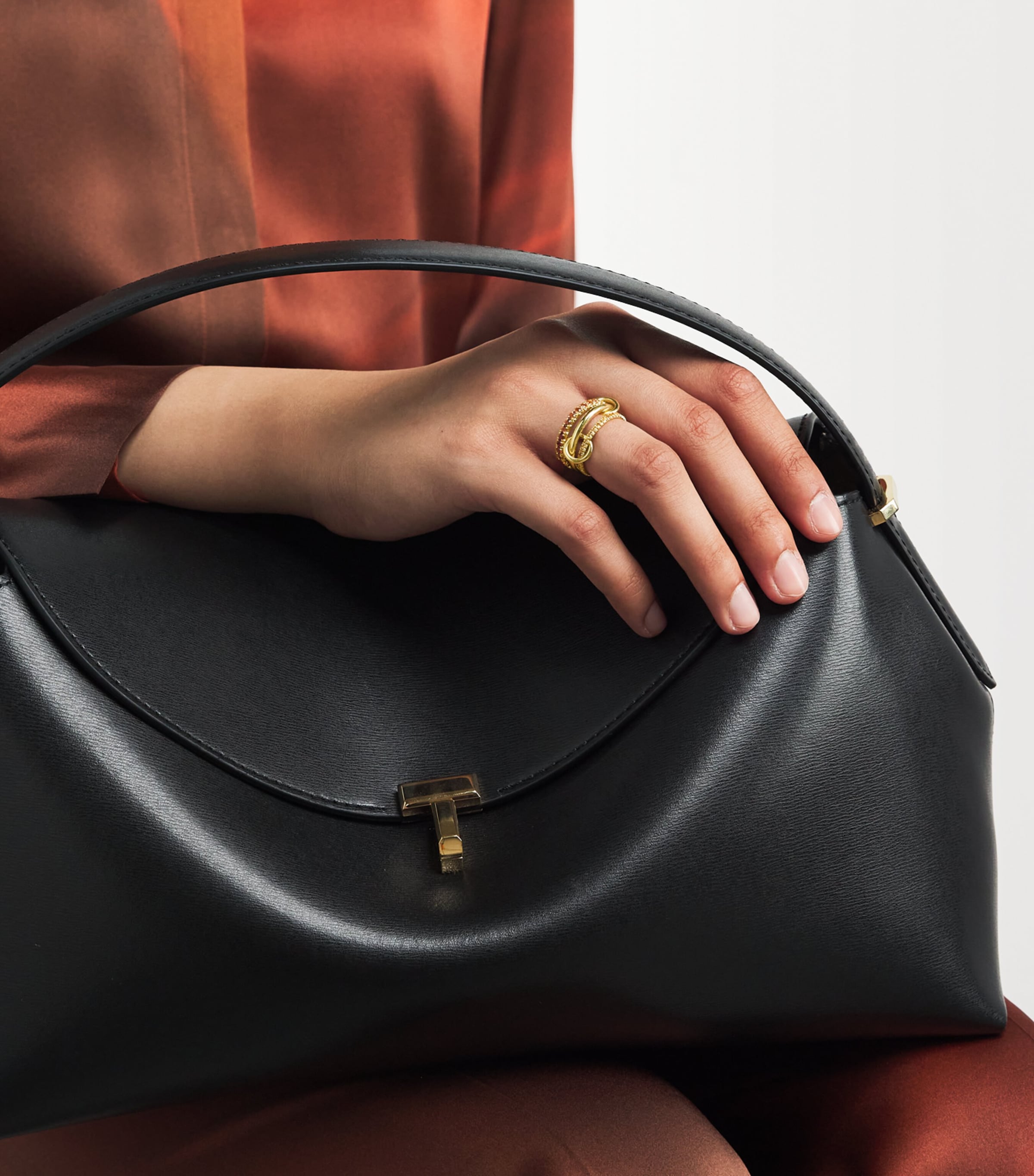 Yellow Gold and Sapphire Norah Ring YELLOW GOLD Image 2