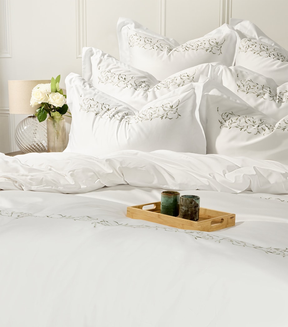 Harrods of London Tresco Embroidered Super King Duvet Cover Set (260cm x 220cm) White/sage Image 3