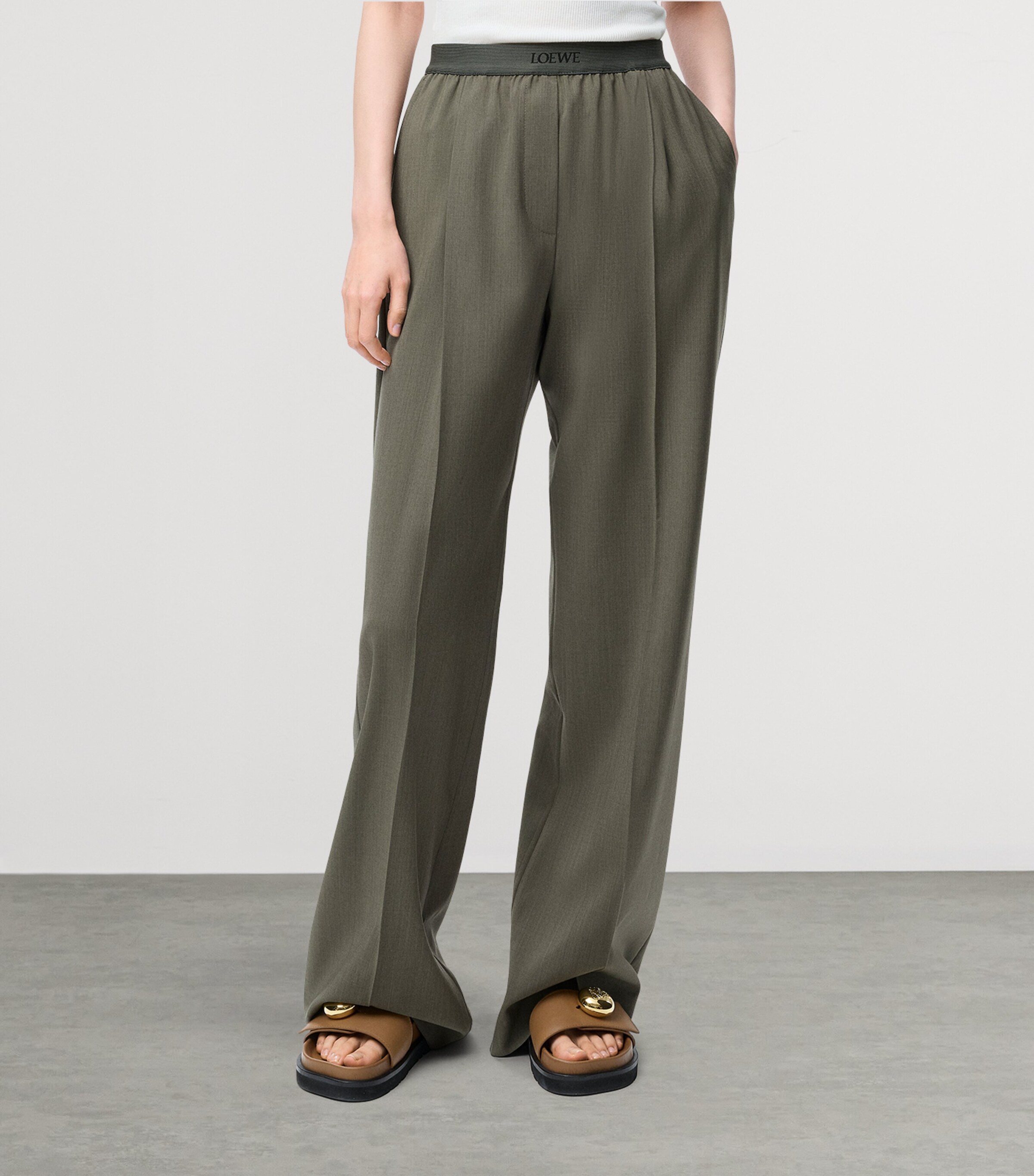LOEWE Logo-Detail Tailored Trousers | Women Clothing | Trousers | Tailored Trousers | Workwear | Designers | Loewe LOEWE Logo-Detail Tailored Trousers | Women Clothing | Trousers | Tailored Trousers | Workwear | Designers | Loewe