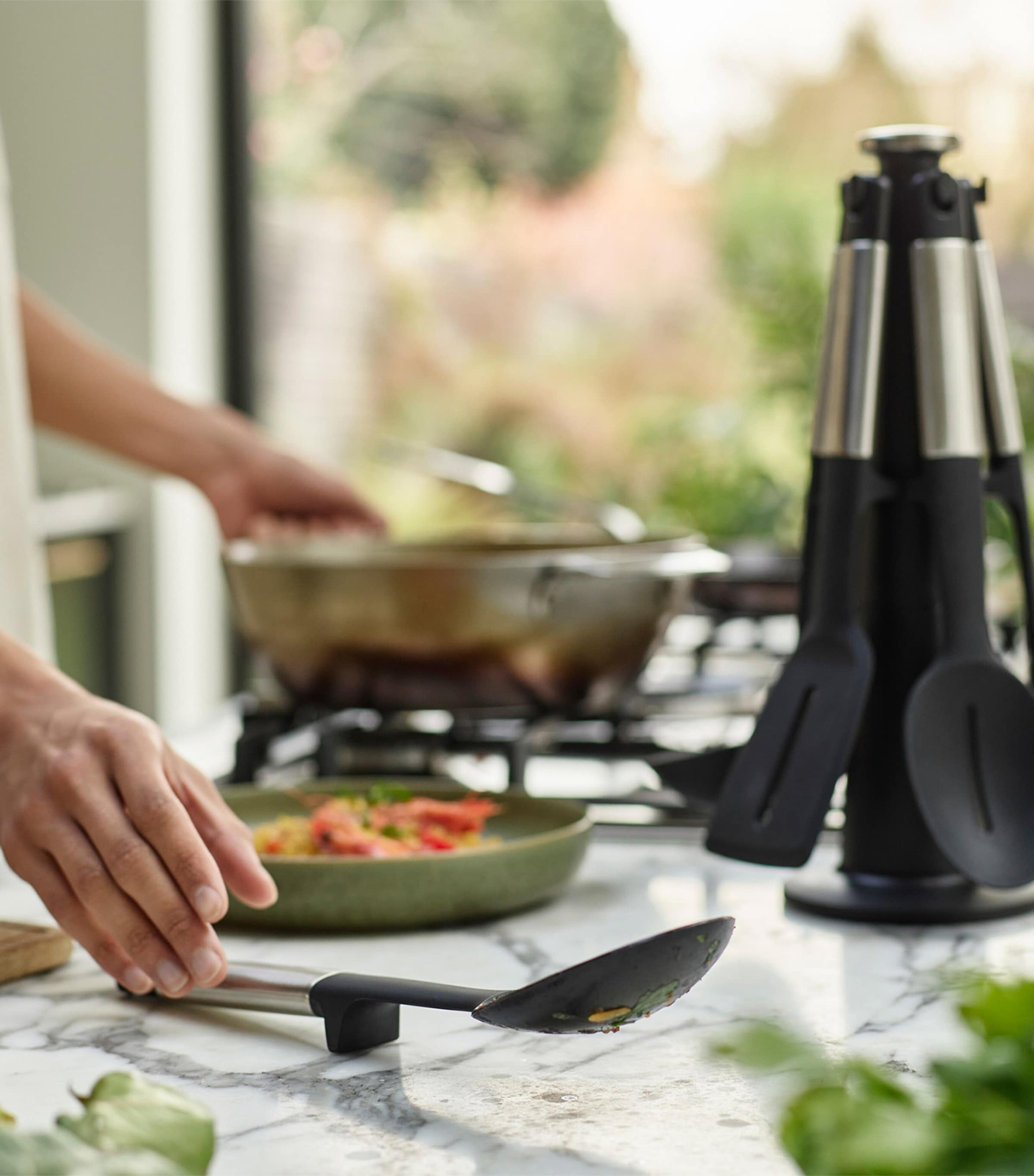 Elevate Carousel 5-Piece Utensil Set STAINLESS STEEL Image 4