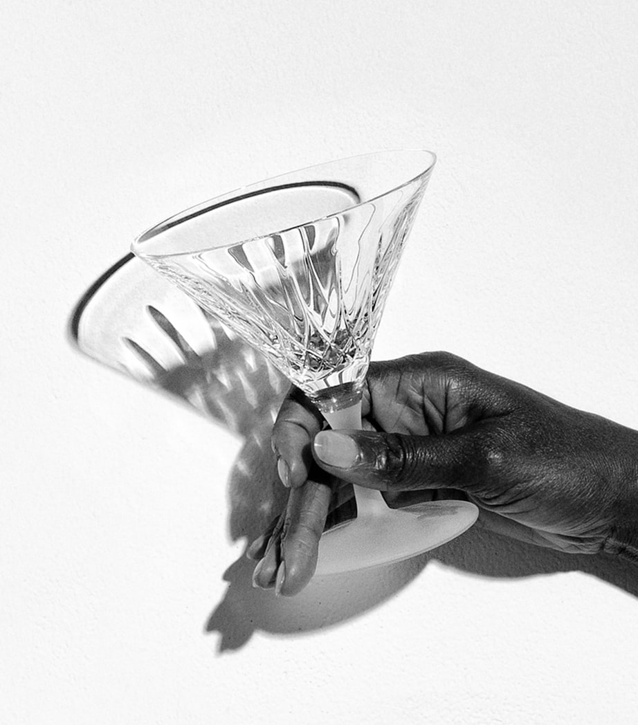 Set of 2 Lismore Arcus Martini Glasses (220ml) CLEAR Image 3