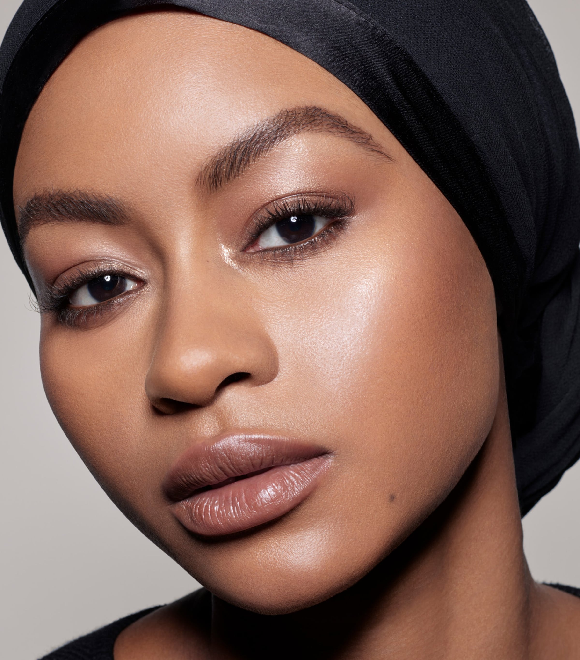 Skin Fetish: Sublime Perfection Foundation MEDIUM 20 Image 3