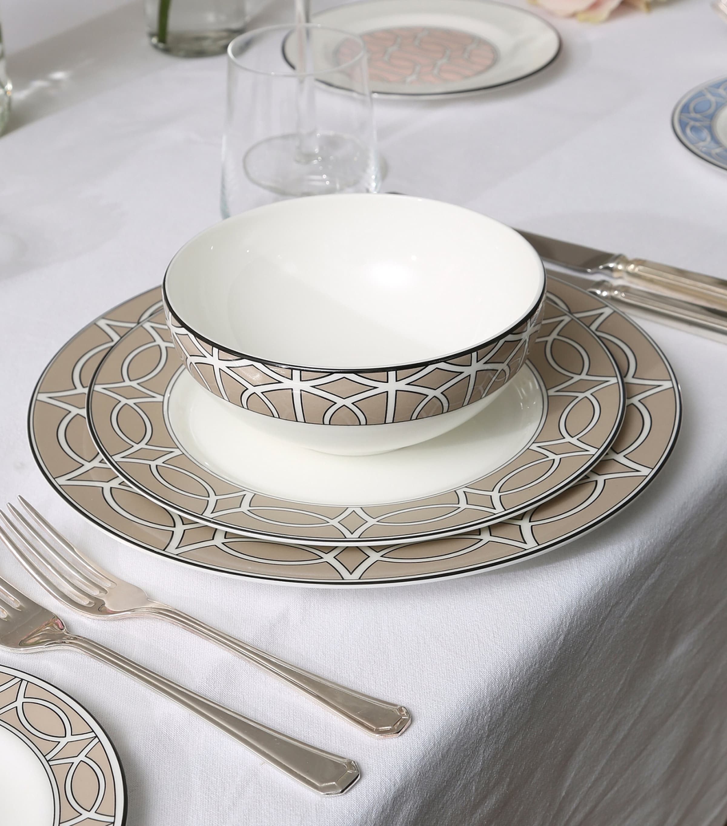 Set of 2 Loop Dessert Plates (21cm) TRUFFLE Image 6