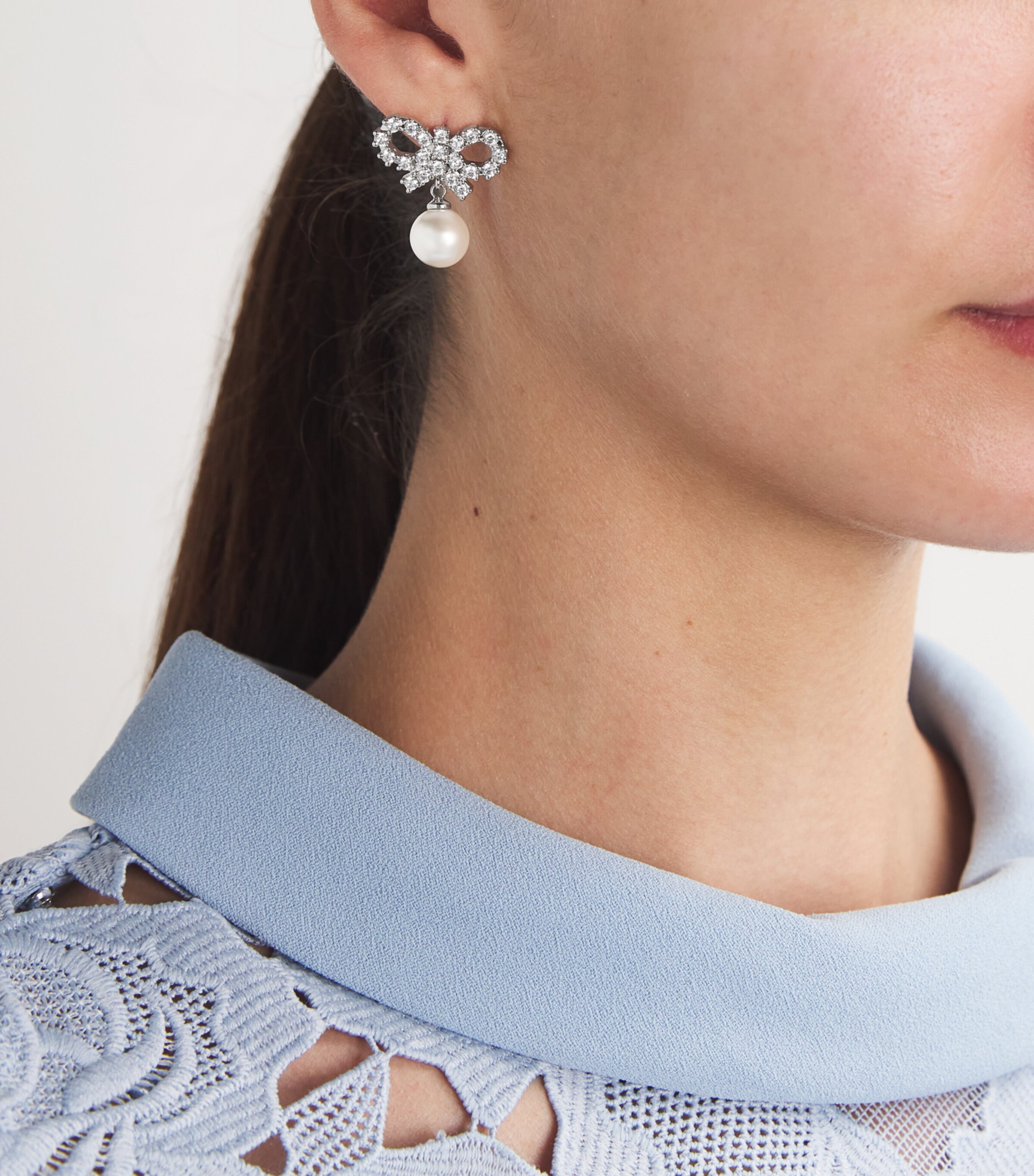 ピアス SELF PORTRAIT 'Micro Bow Pink Droplet' earrings Micro Bow Pink Droplet Earrings – self-portrait-US