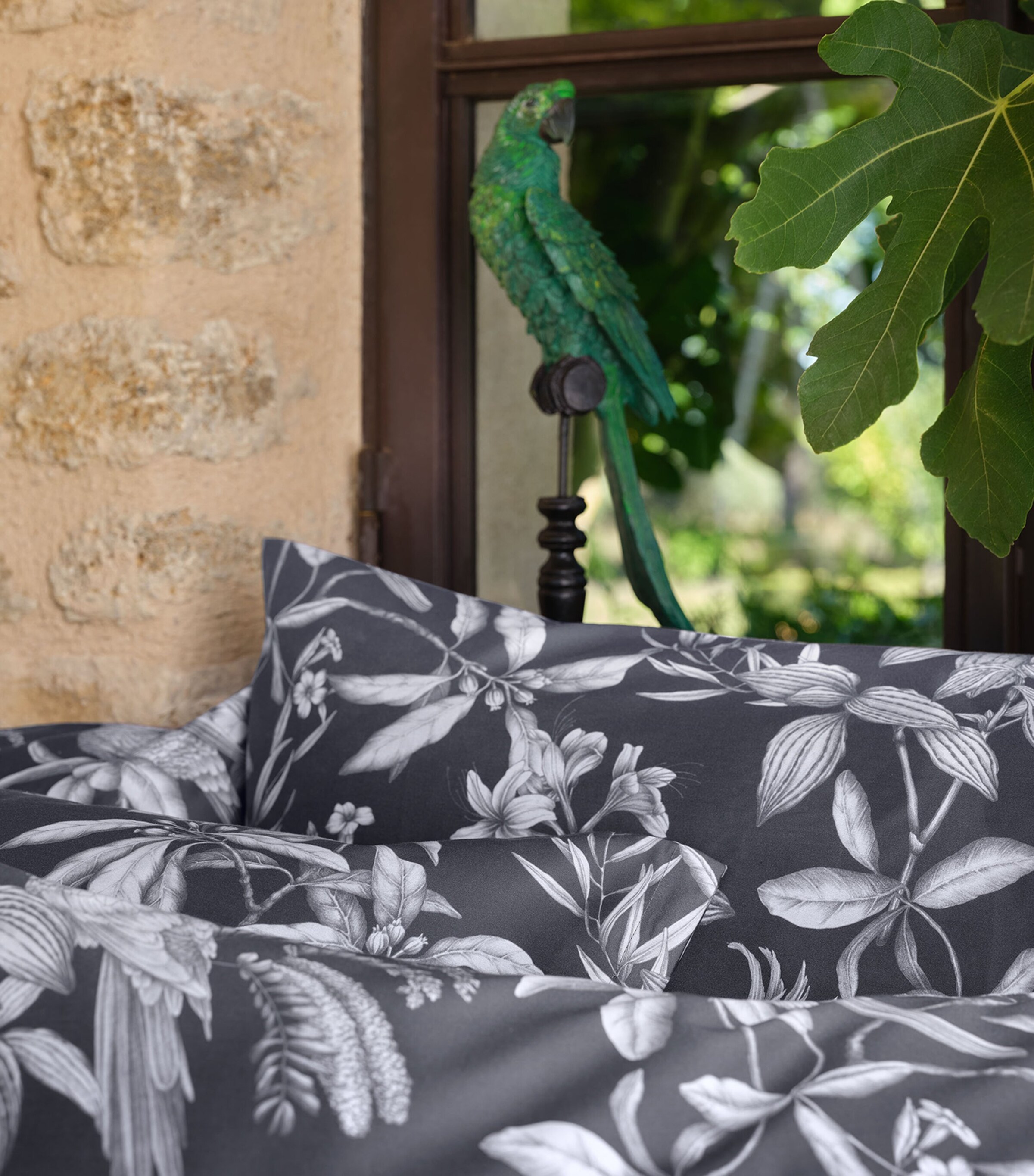 Schlossberg Cotton Sateen Calypso Oxford Pillowcase (50cm x 75cm) Noir Image 4