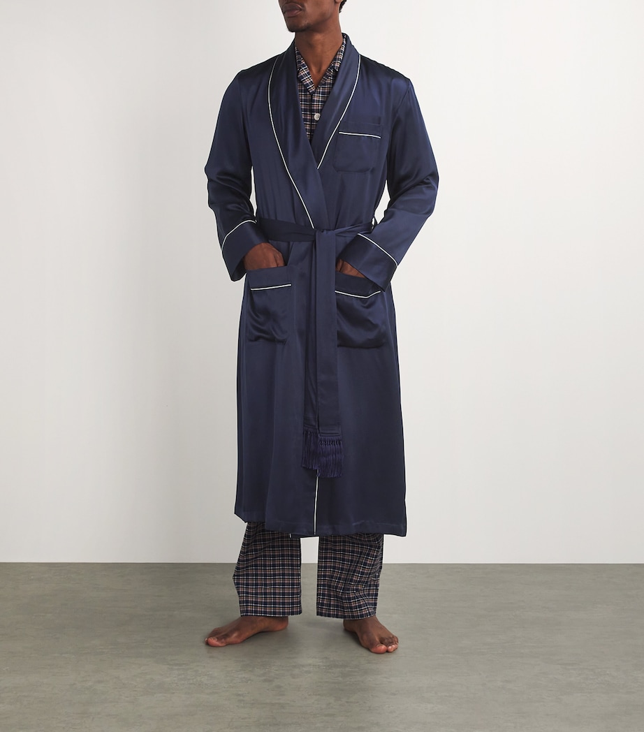 Silk Bailey Robe NAVY Image 2