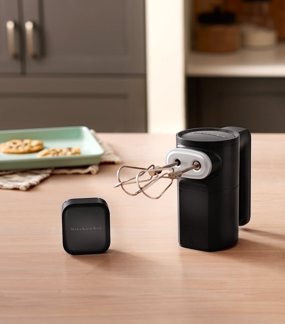 Go Cordless Hand Mixer MATTE BLACK Image 5