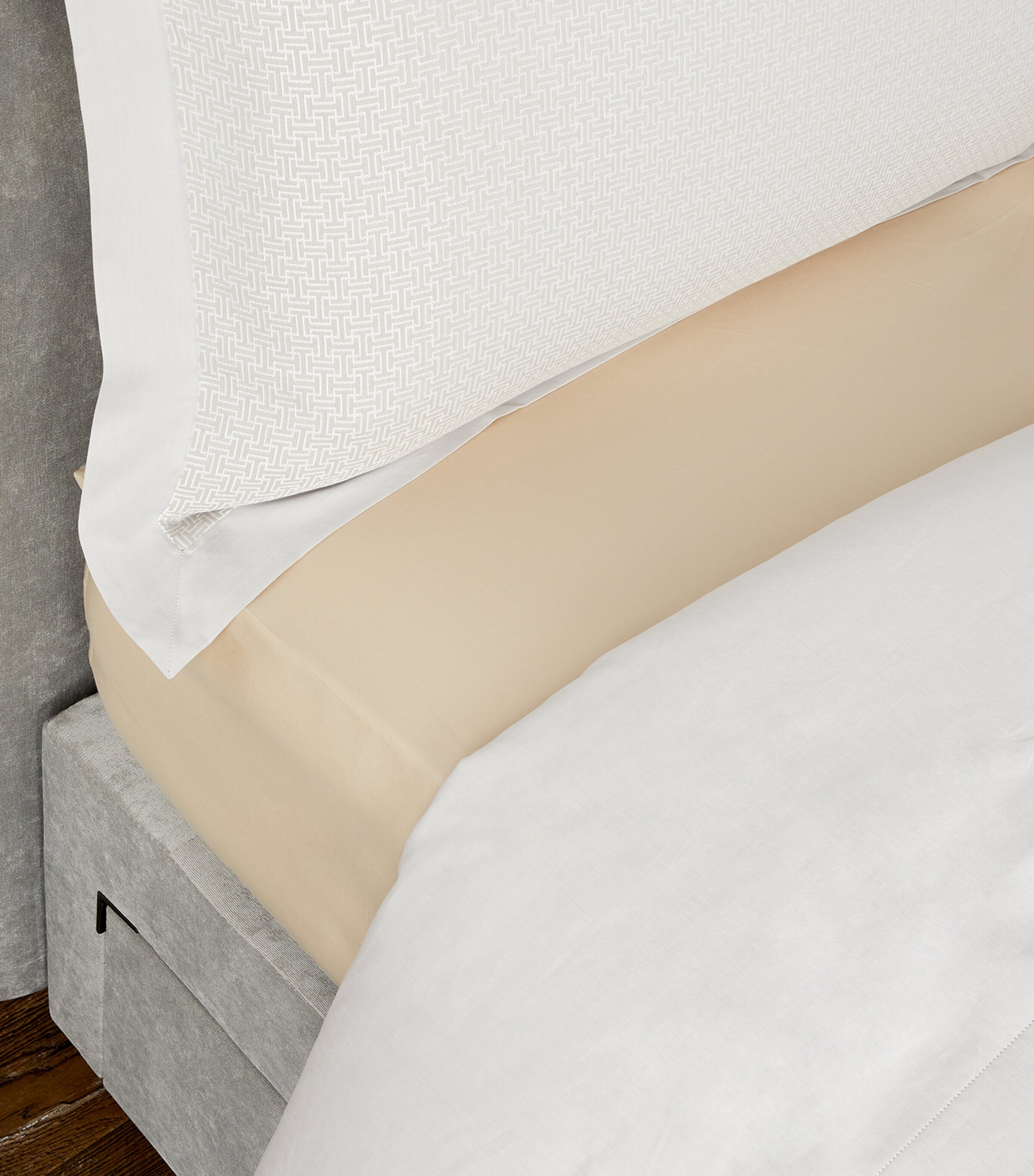 Celso De Lemos Avalon Super King Duvet Cover (260cm x 220cm) Glacier Image 6