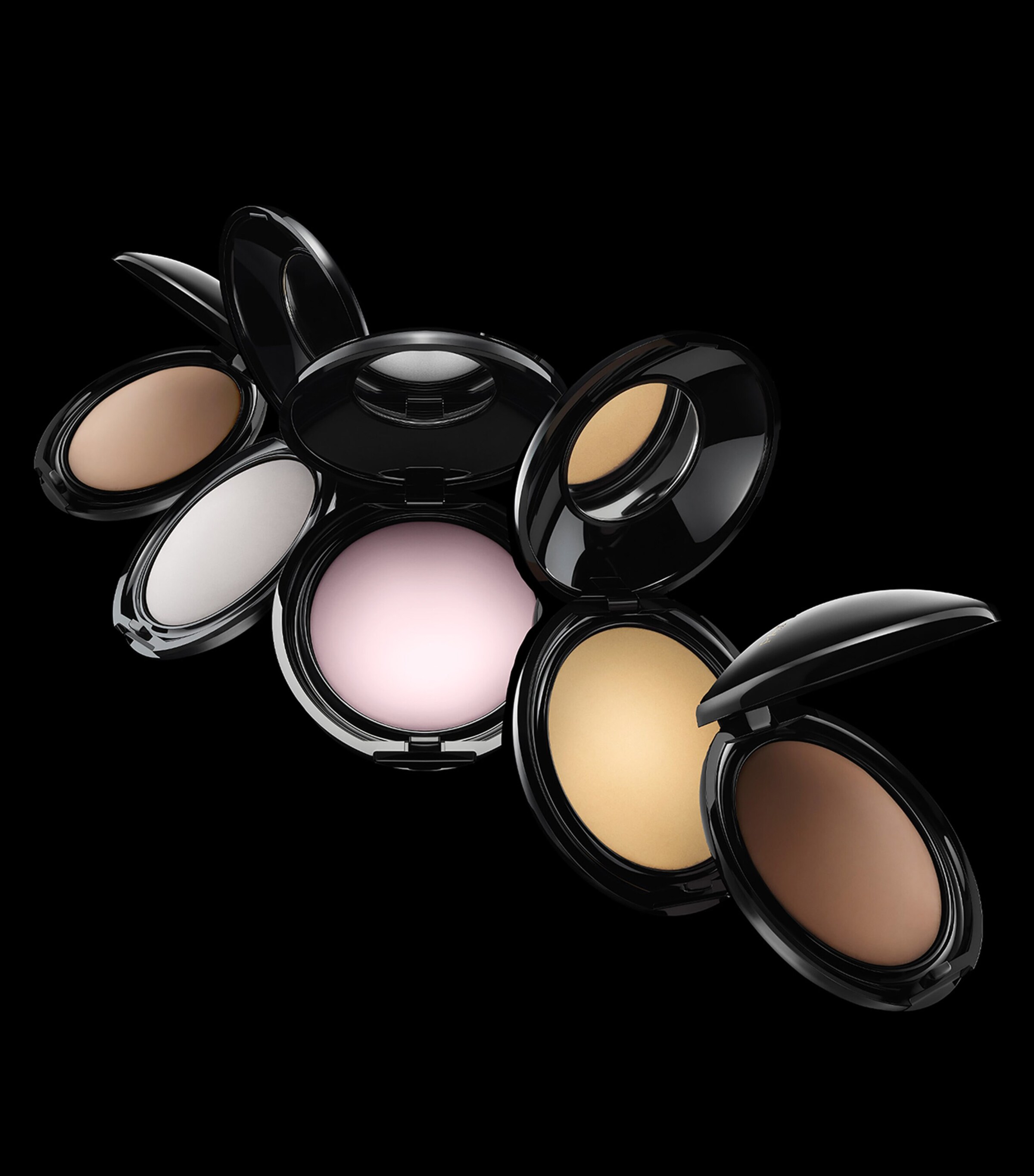PAT MCGRATH LABS Sublime Perfection Blurring Under-Eye Powder (4g) Pink Image 5