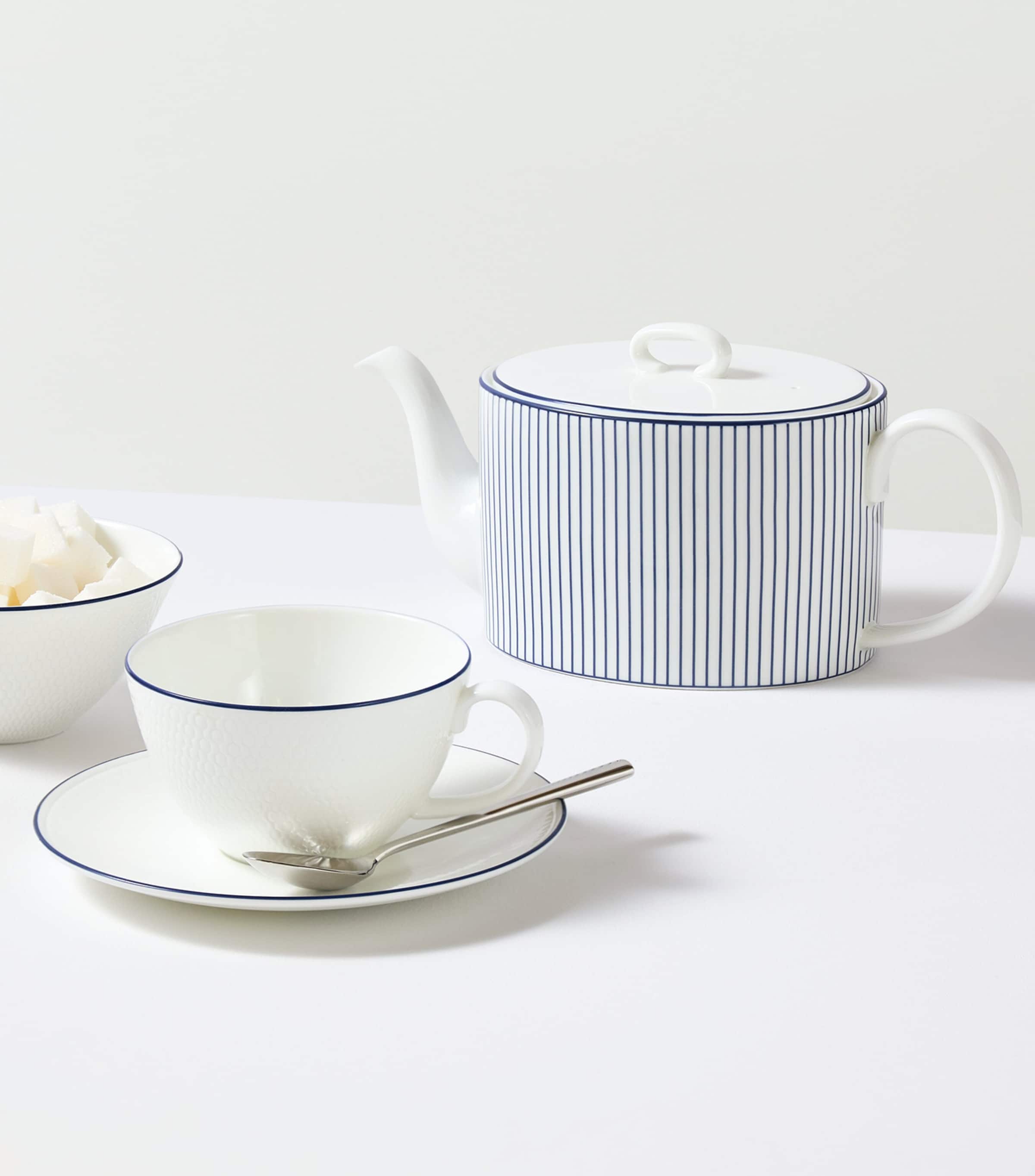 Wedgwood Gio Pinstripe Teapot White Image 8