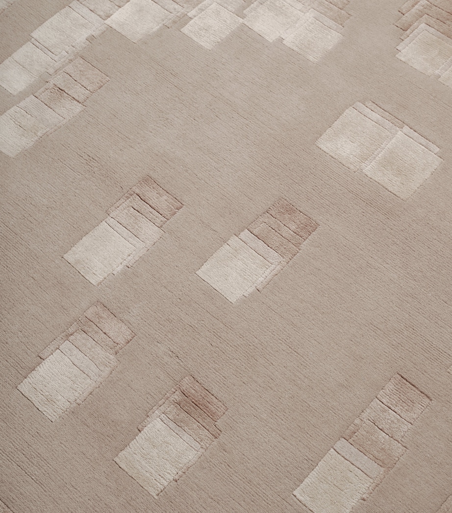 x Kelly Wearstler Runa Clay Rug (2.74m x 1.83m) BROWN Image 2