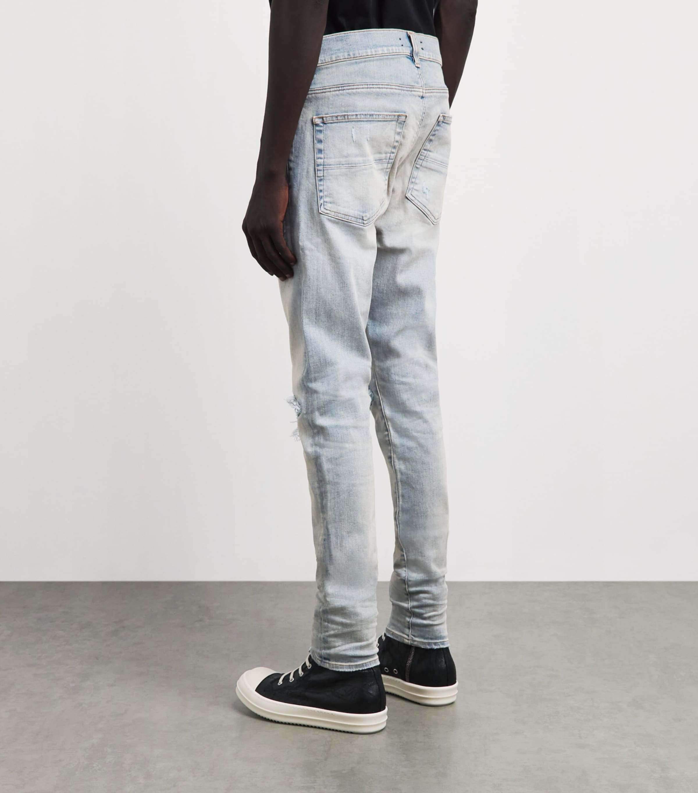 AMIRI Mens Ripped MX1 Ultrasuede Skinny Jeans Antique Indigo Image 5