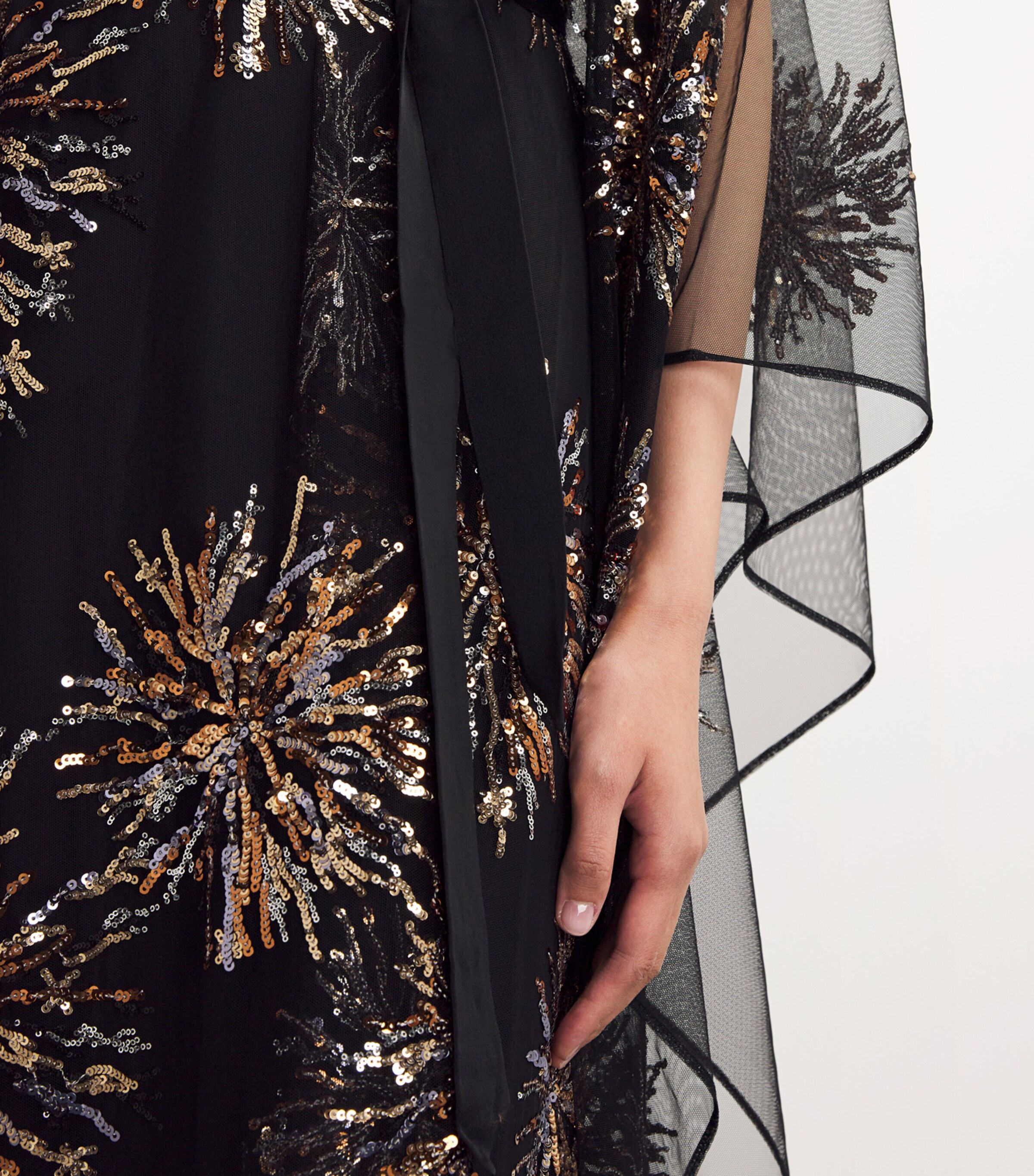 Taller Marmo Womens Sequinned Gran Soleil Kaftan Black Image 6