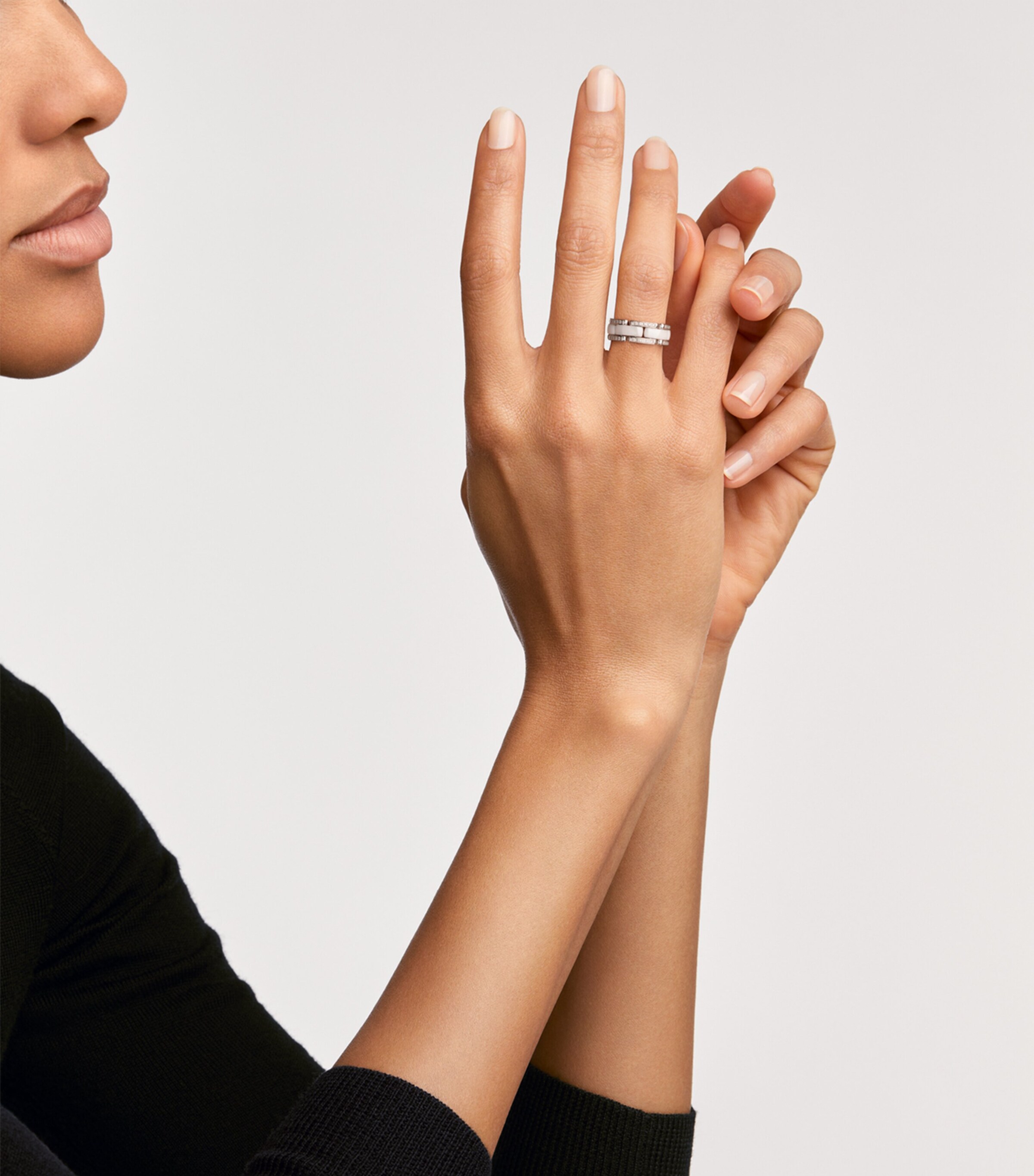 CHANEL Medium White Gold, Diamond And Ceramic Flexible Ultra Ring Image 2