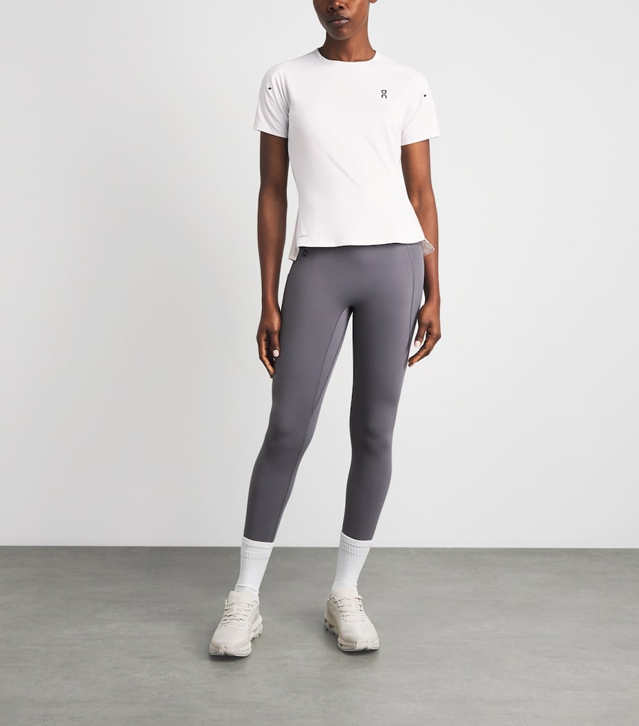 On Womens Performance T-Shirt White | Silver Image 2
