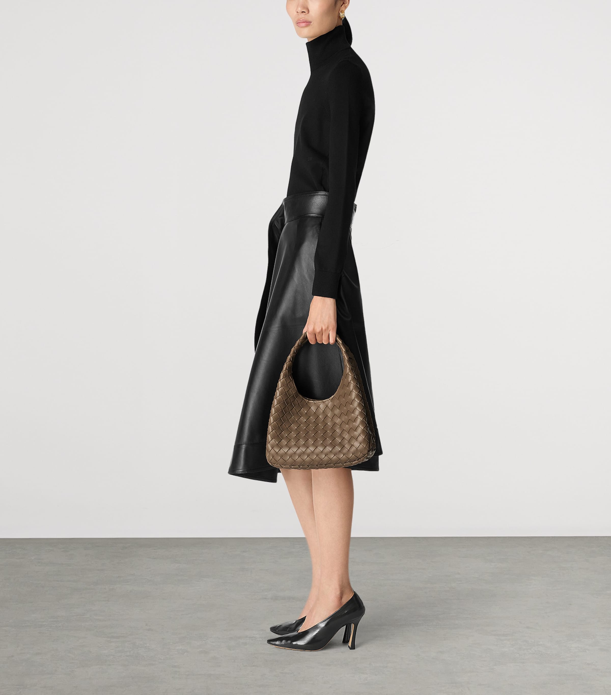 Small Leather Intrecciato Campana Shoulder Bag 2360 Image 4