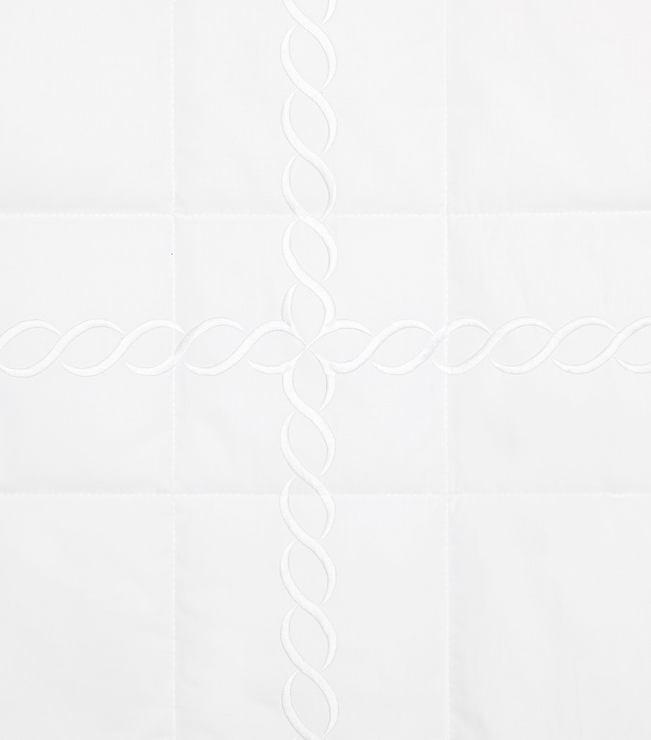 Treccia Super King Bedspread (290cm x 260cm) WHITE/WHITE Image 2