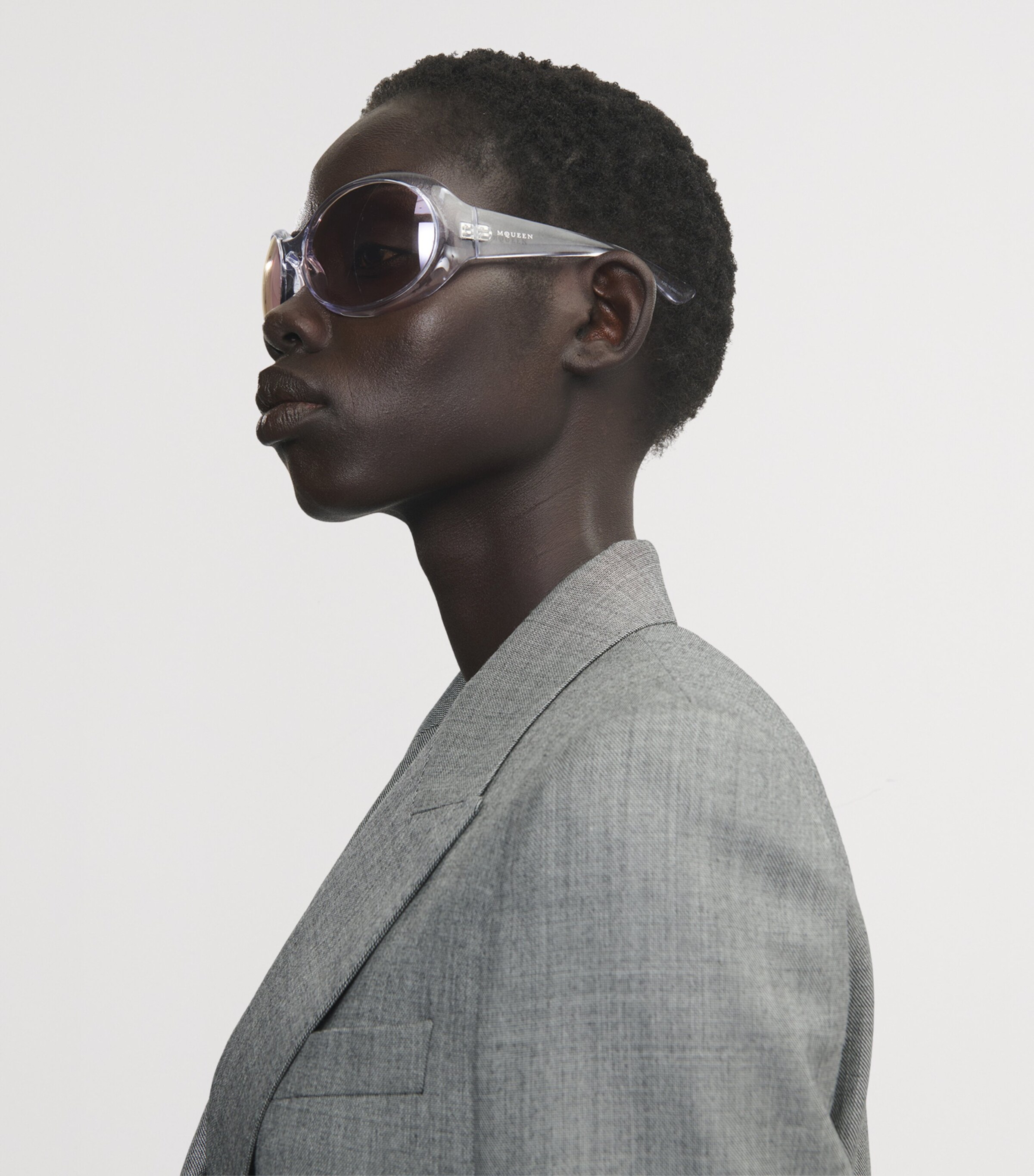 McQueen Transparent Round Kate Sunglasses Image 2