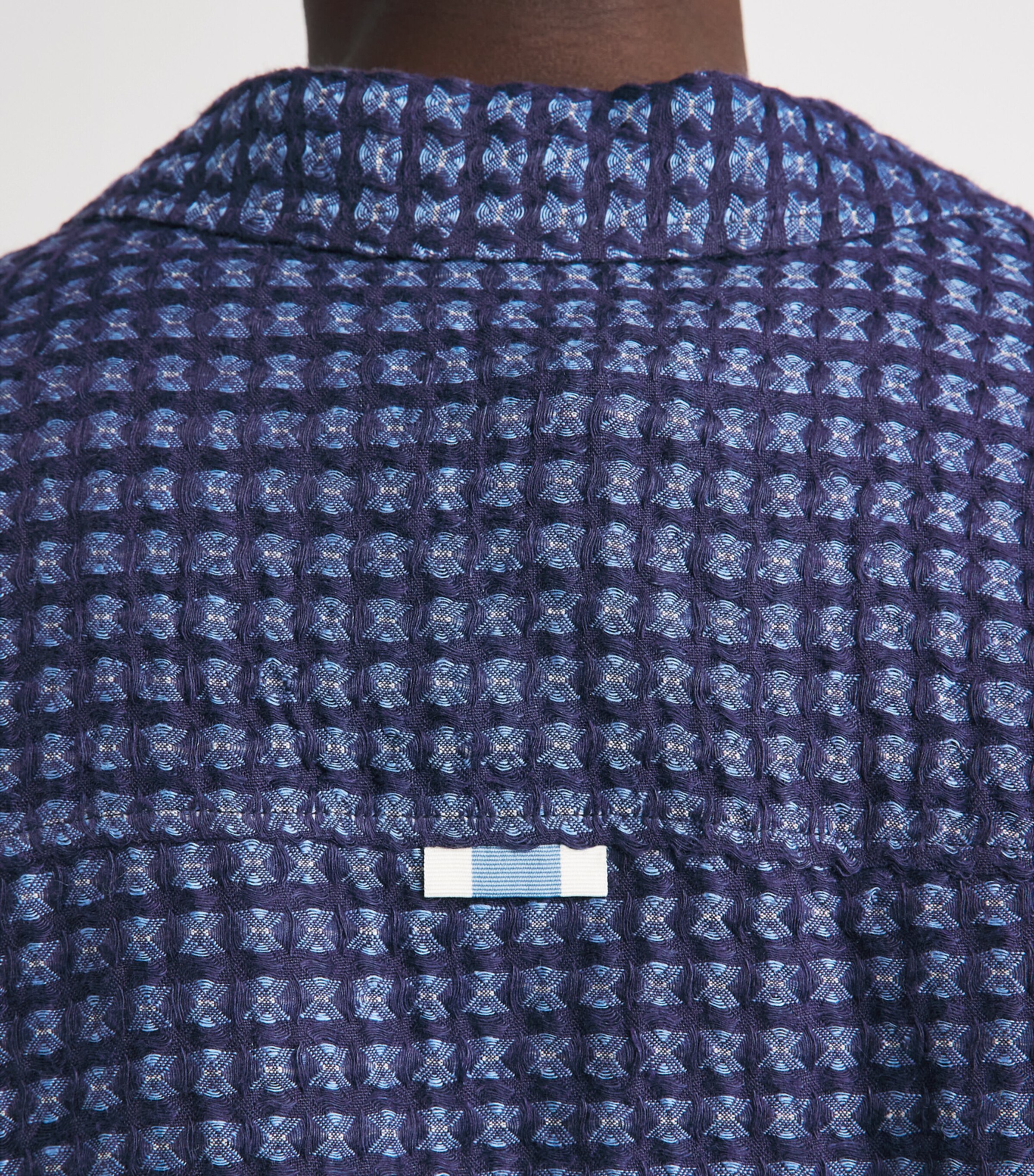 CHÉ Mens Linen Riita Shirt Navy Image 3