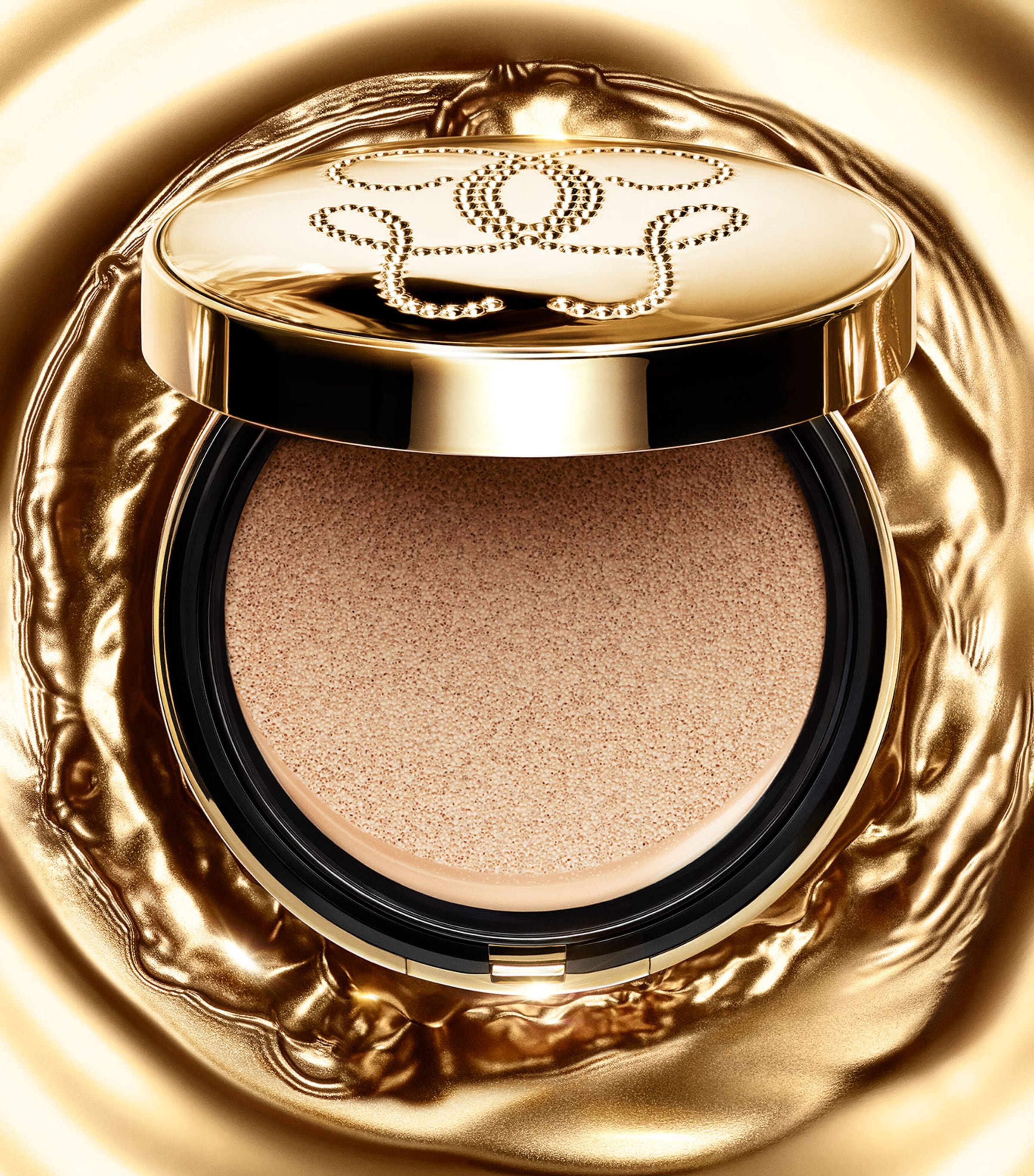 Guerlain Parure Gold Cushion Rejuvenating Radiance Foundation - Refill | Make-up | Face | Foundations | Designers | Guerlain Guerlain Parure Gold Cushion Rejuvenating Radiance Foundation - Refill | Make-up | Face | Foundations | Designers | Guerlain