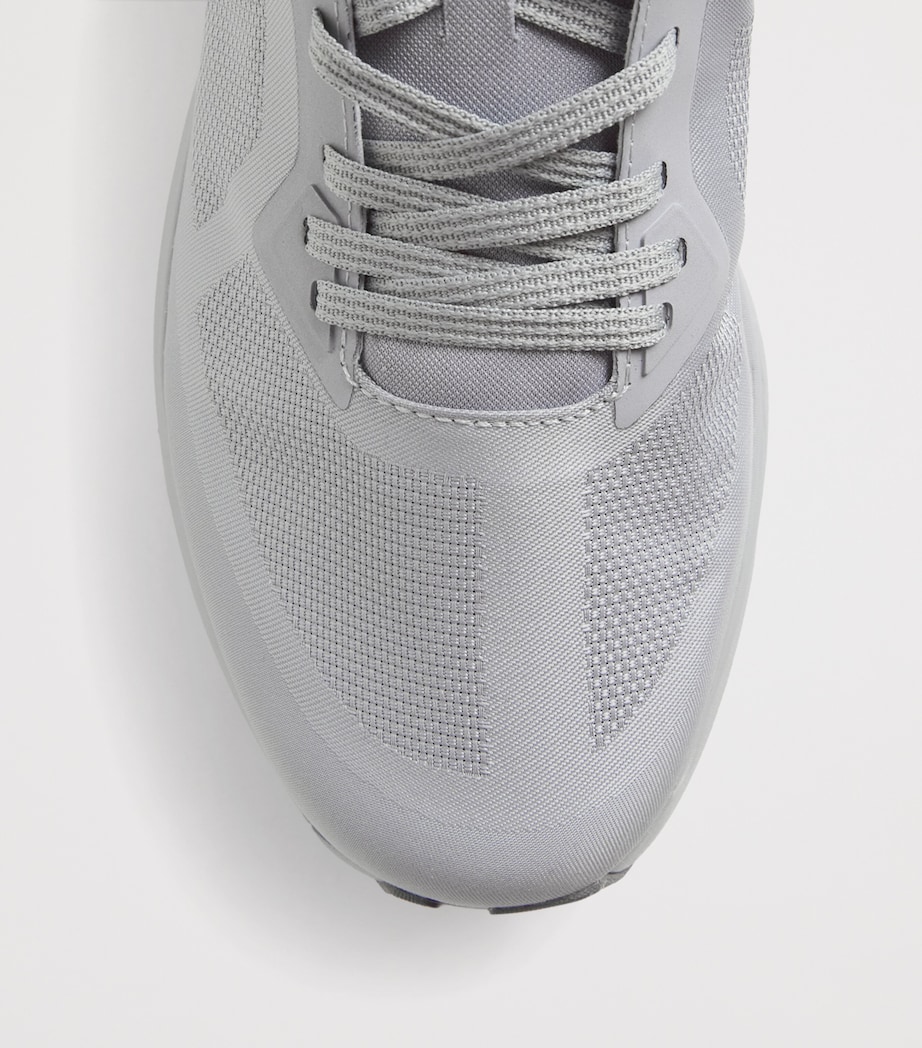 On Mens Cloudzone Trainers Alloy I Rock Image 6