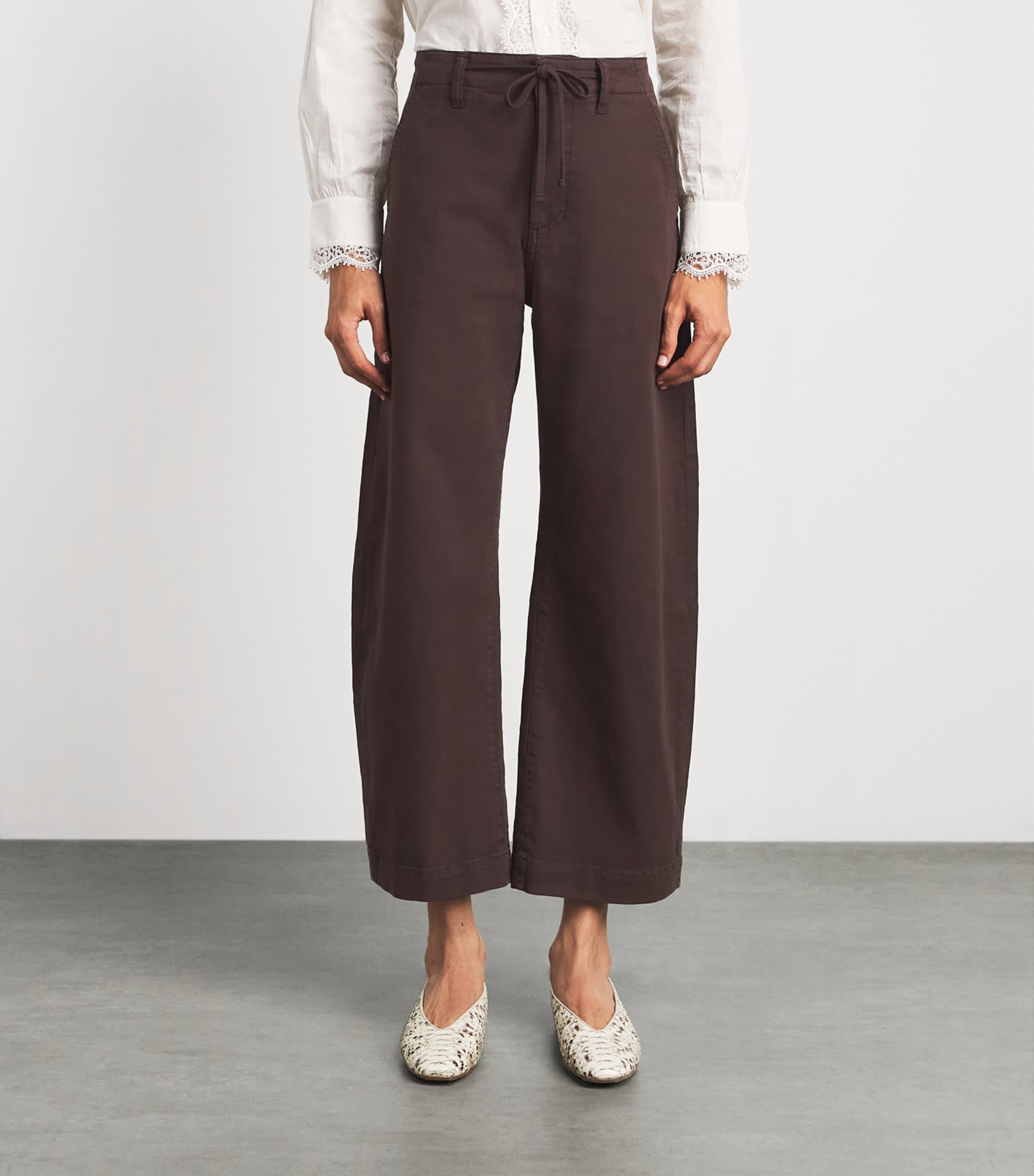 PAIGE Womens Arellia High-Rise Barrel Jeans Rich Chocolate Image 4