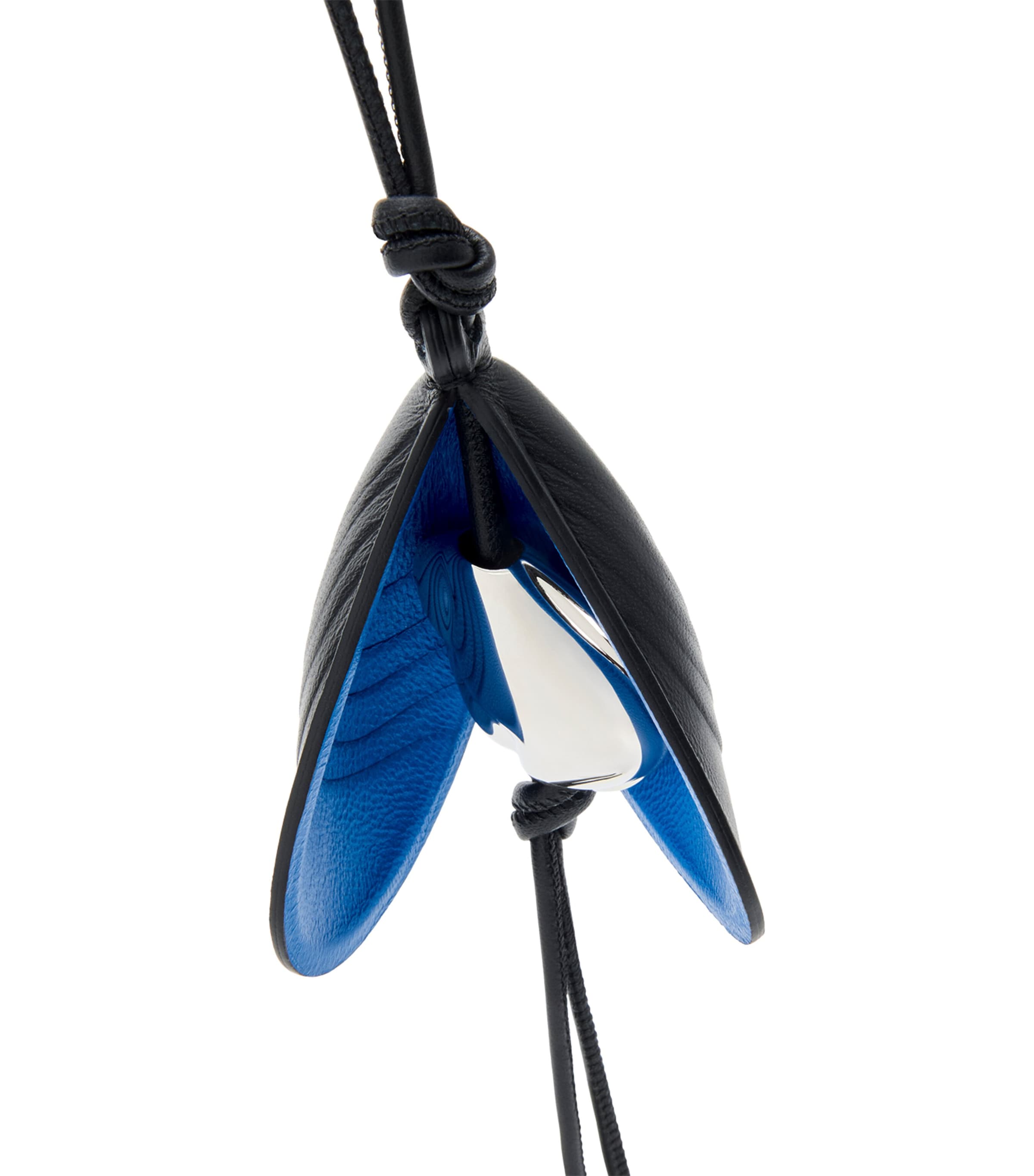 Shell Charm BLACK Image 2