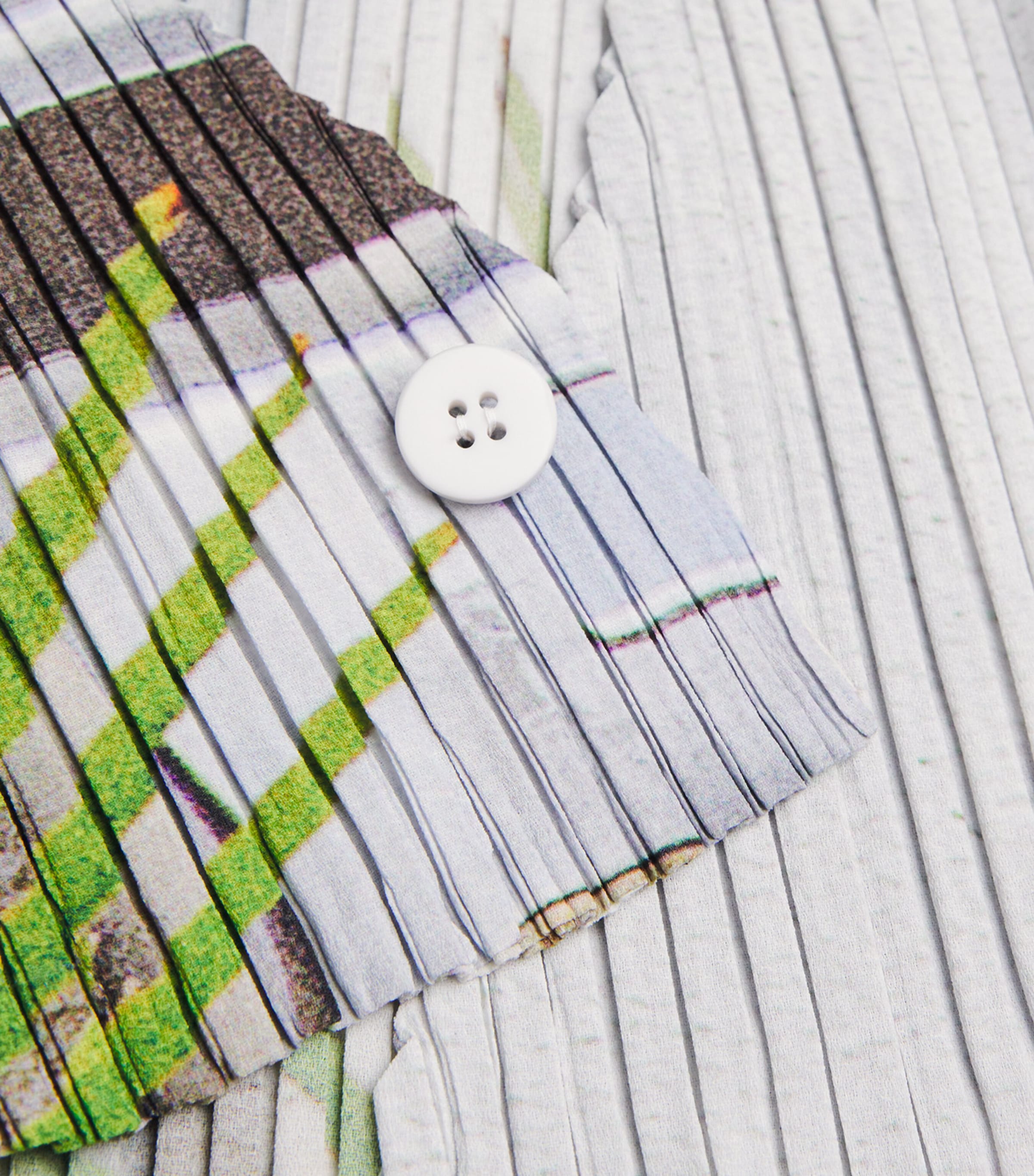 Issey Miyake Womens Urban Jungle Pleats Cardigan White Hued Image 6